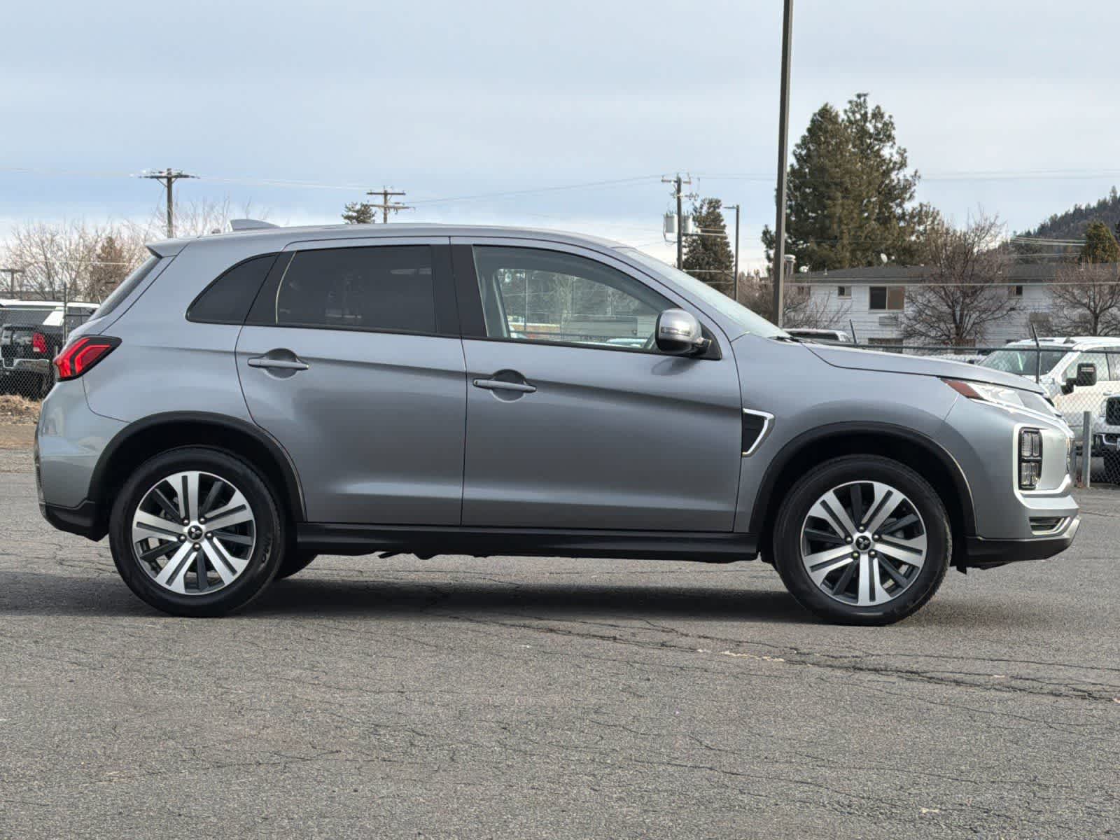 Thumbnail: 2024 Mitsubishi Outlander Sport - 8