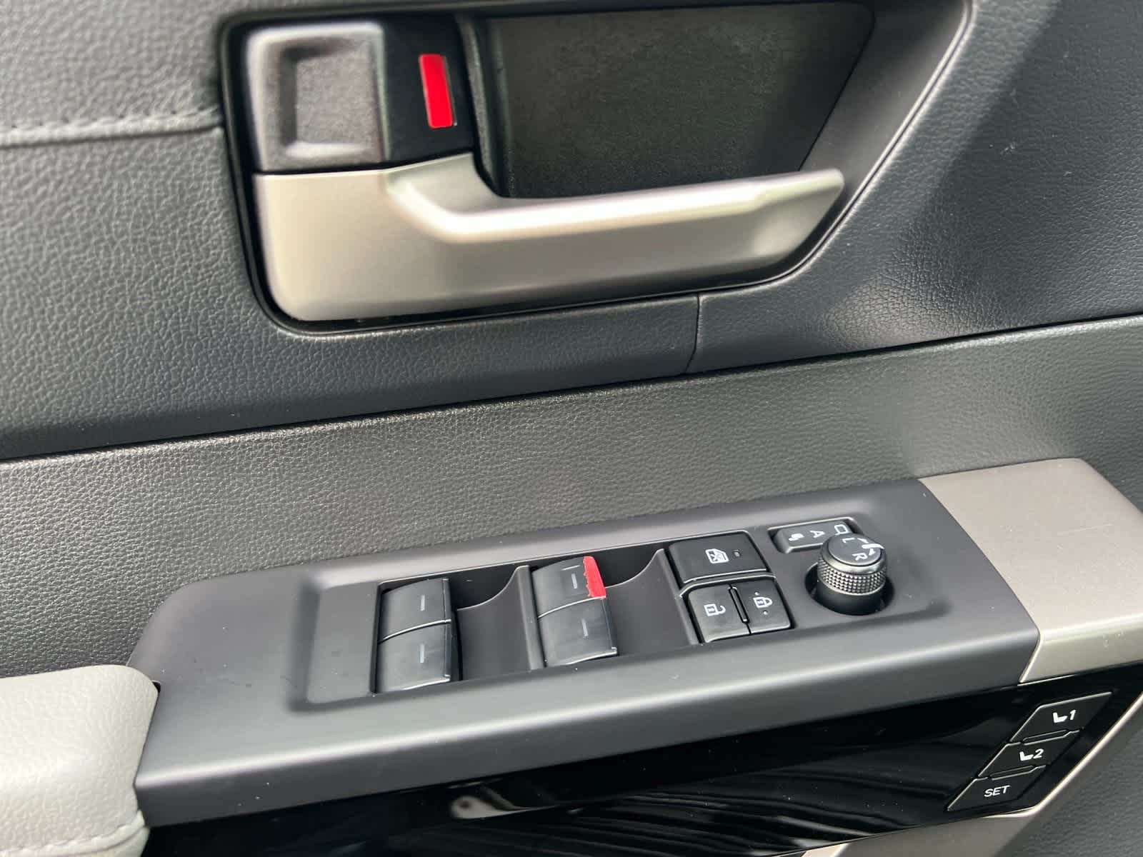 Thumbnail: 2025 Toyota Tundra - 12