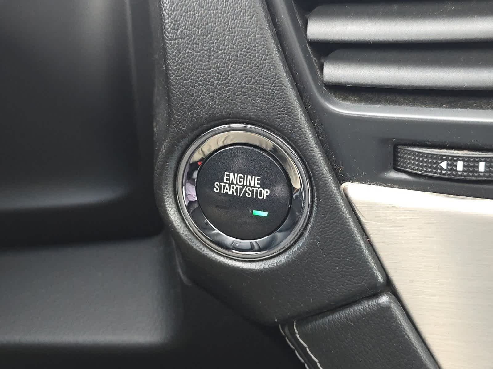 Thumbnail: 2016 GMC Yukon - 25