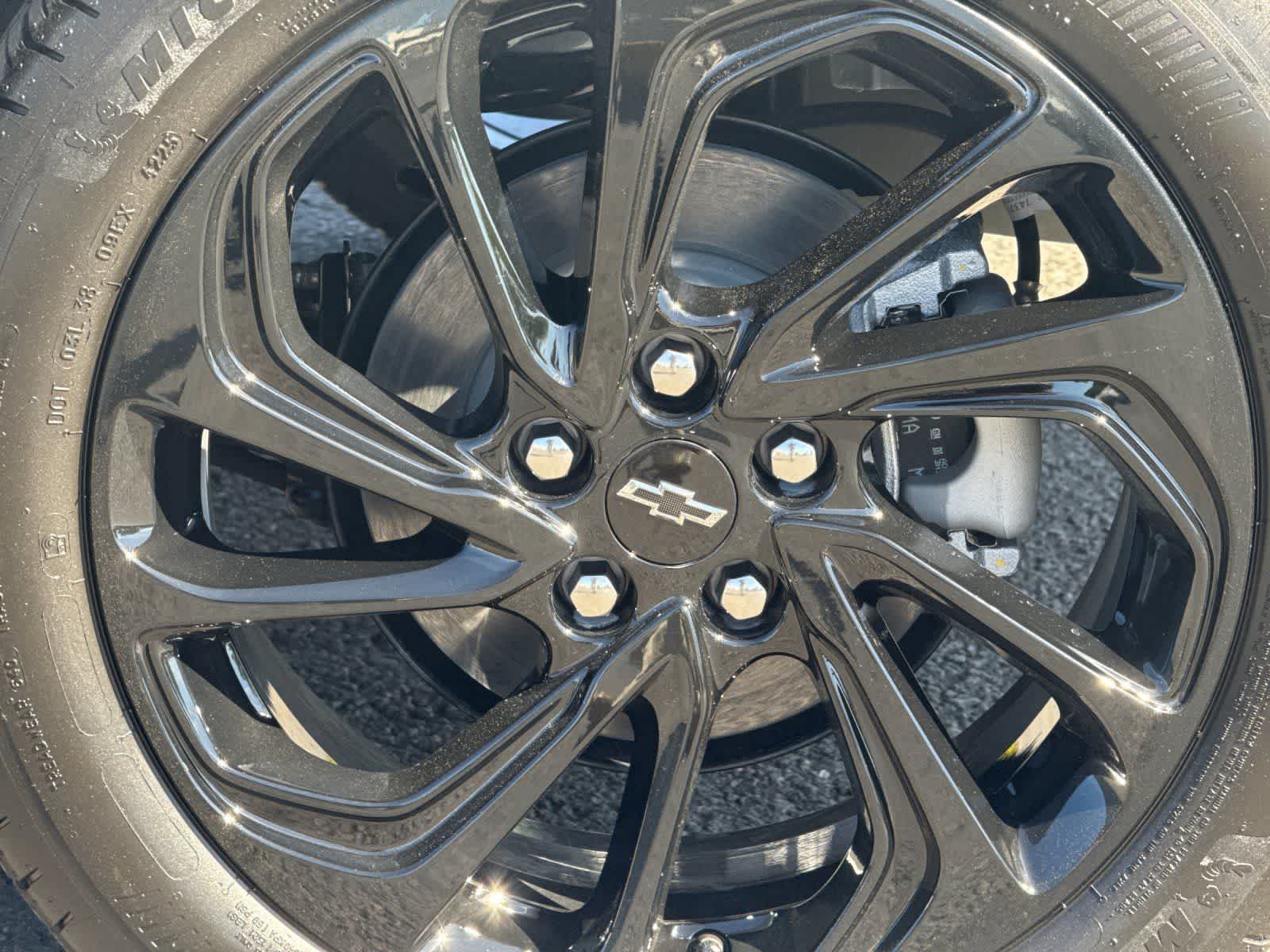 Thumbnail: 2027 Chevrolet Bolt EV - 26