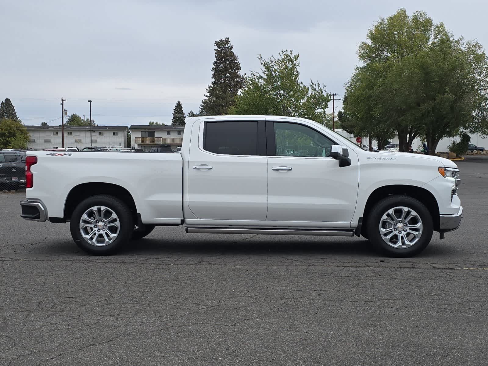 Thumbnail: 2026 Chevrolet Silverado 1500 - 8