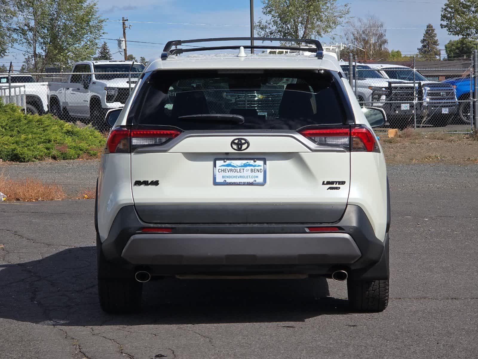 Thumbnail: 2021 Toyota RAV4 - 7