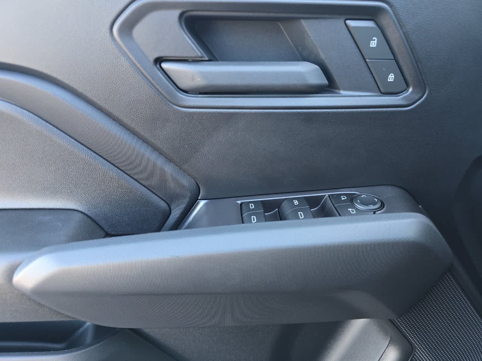 Thumbnail: 2026 Chevrolet Colorado - 12