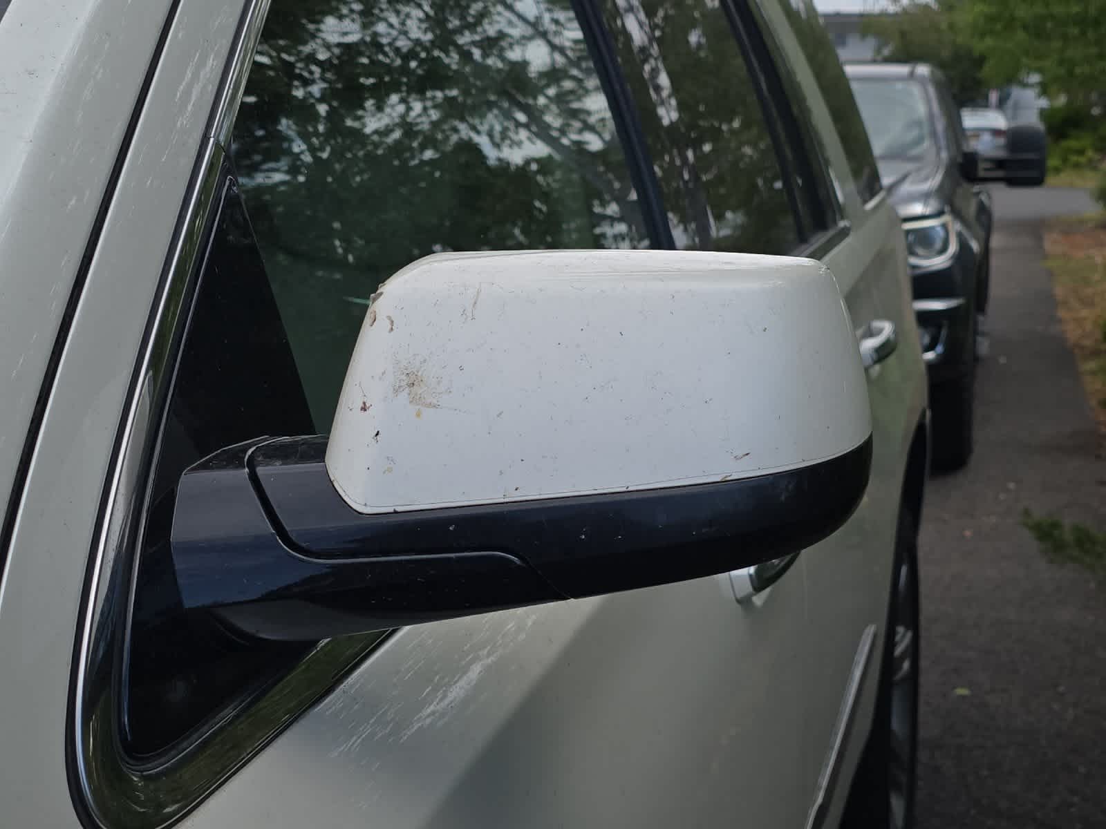 Thumbnail: 2015 Cadillac Escalade - 9