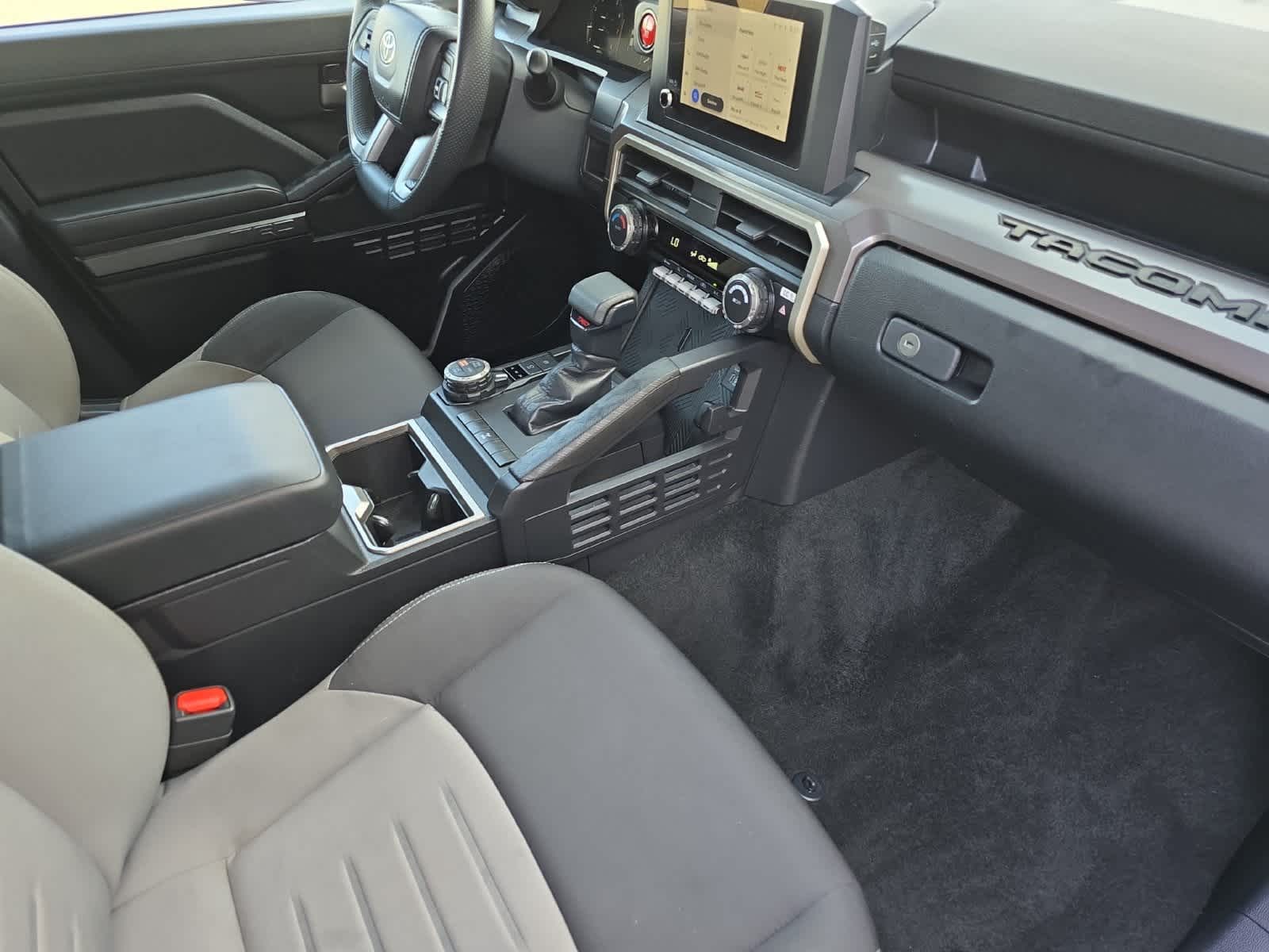 2024 Toyota Tacoma TRD Off-Road 15