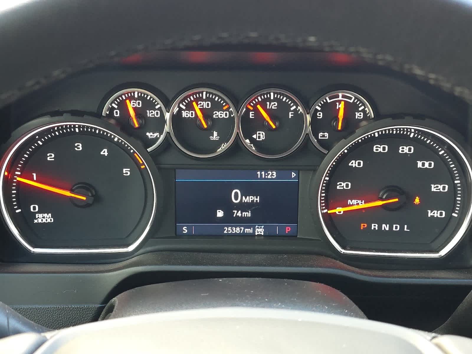 Thumbnail: 2022 Chevrolet Silverado 3500 - 23