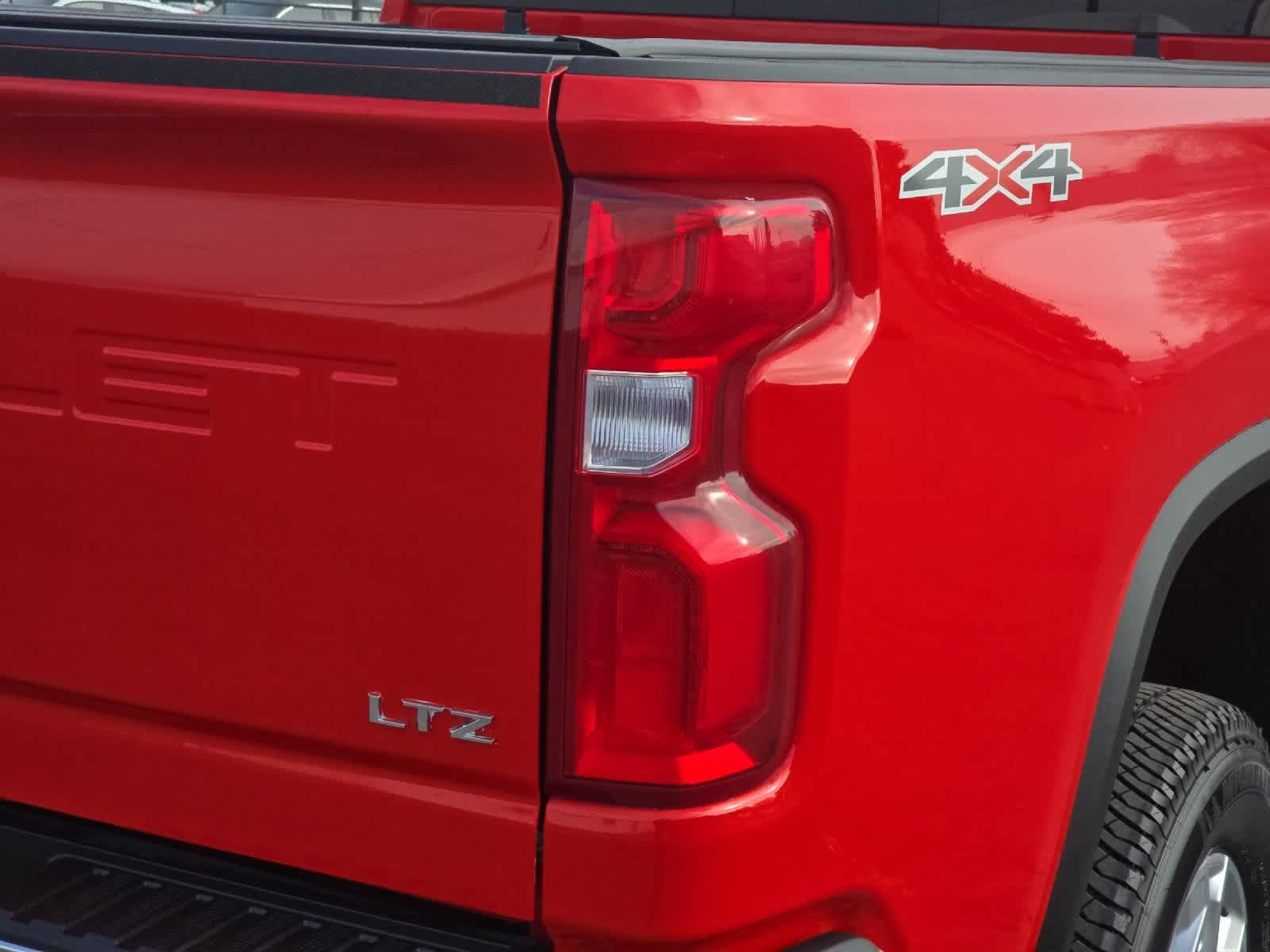 Thumbnail: 2022 Chevrolet Silverado 3500 - 26