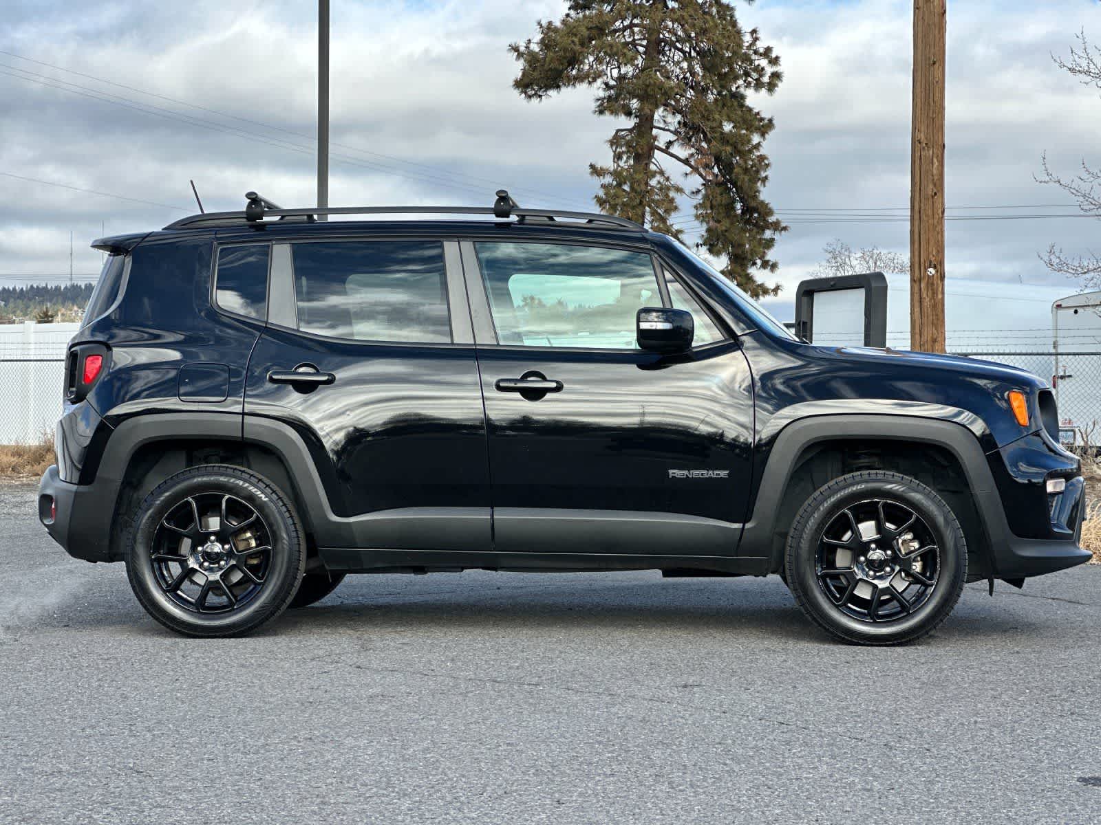 Thumbnail: 2020 Jeep Renegade - 8