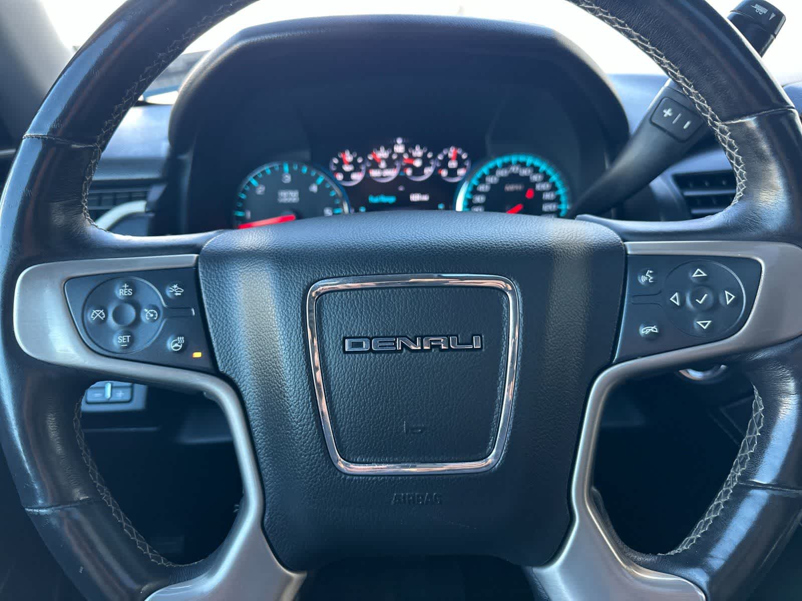 Thumbnail: 2017 GMC Yukon XL - 25