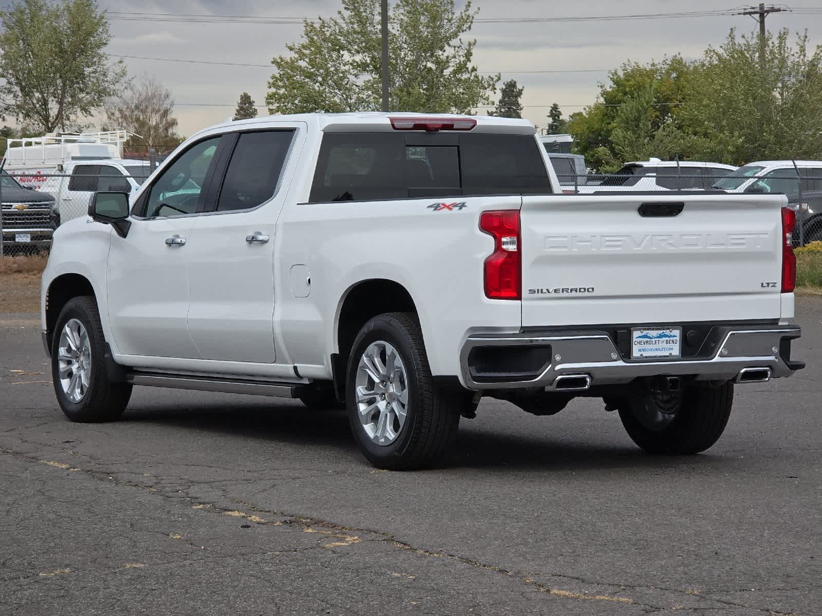 Thumbnail: 2026 Chevrolet Silverado 1500 - 6