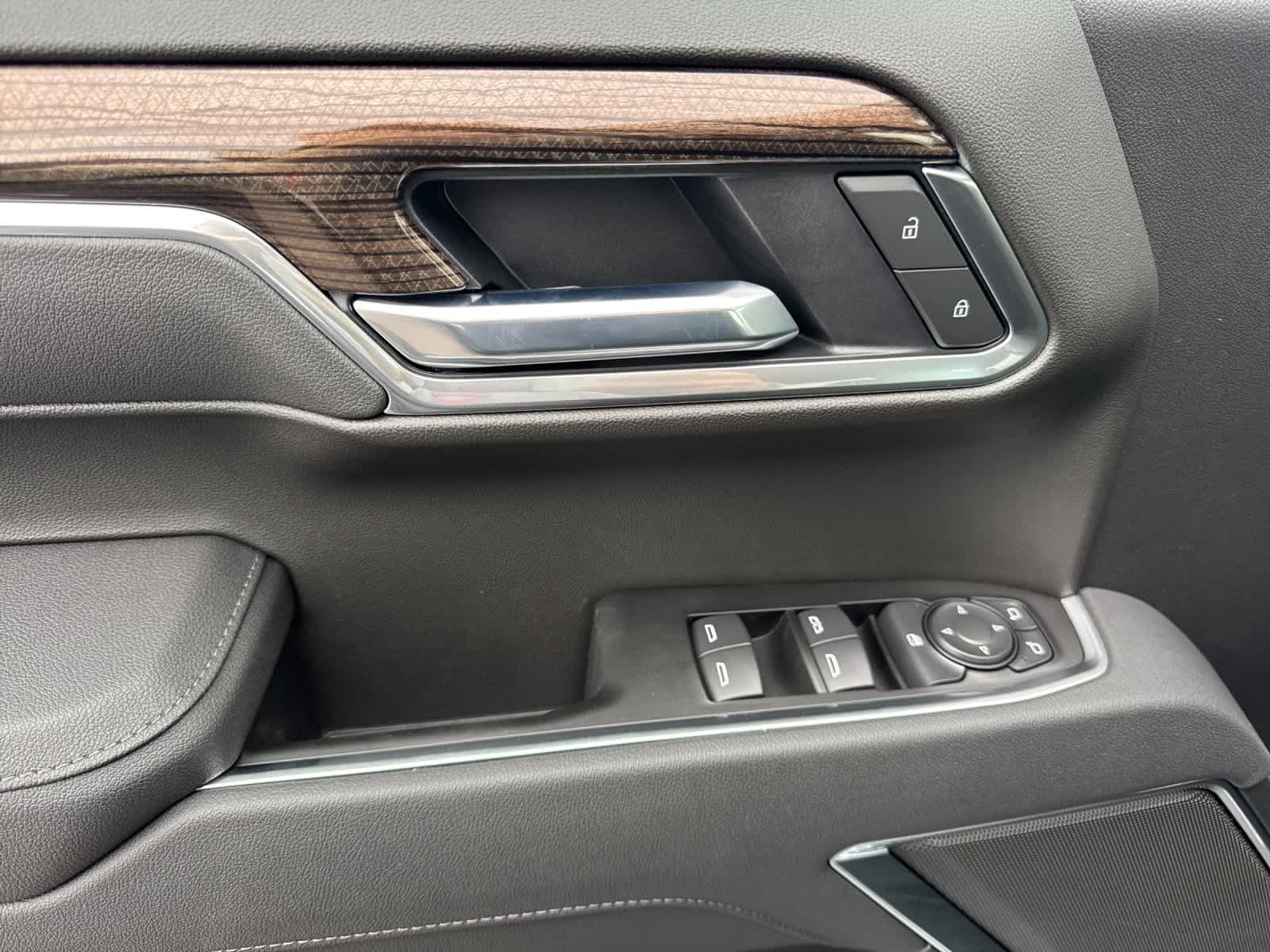 Thumbnail: 2026 Chevrolet Silverado 1500 - 12