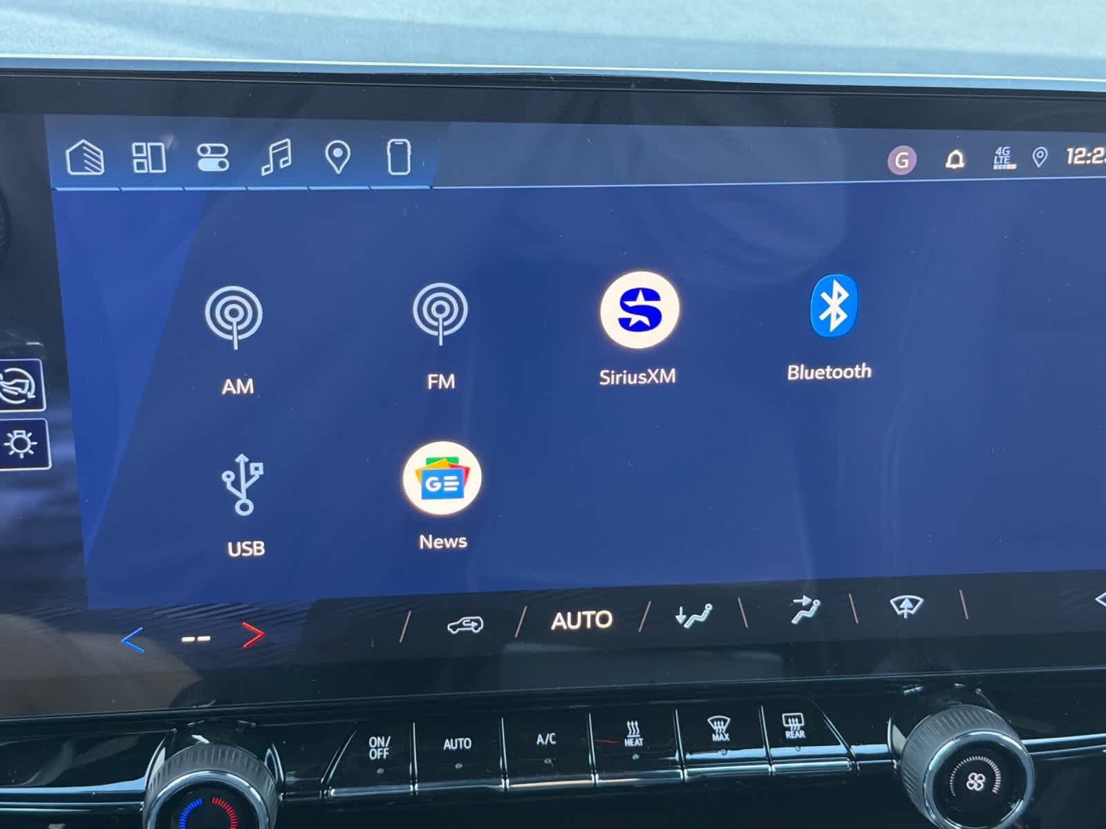 Thumbnail: 2026 Chevrolet Blazer EV - 18