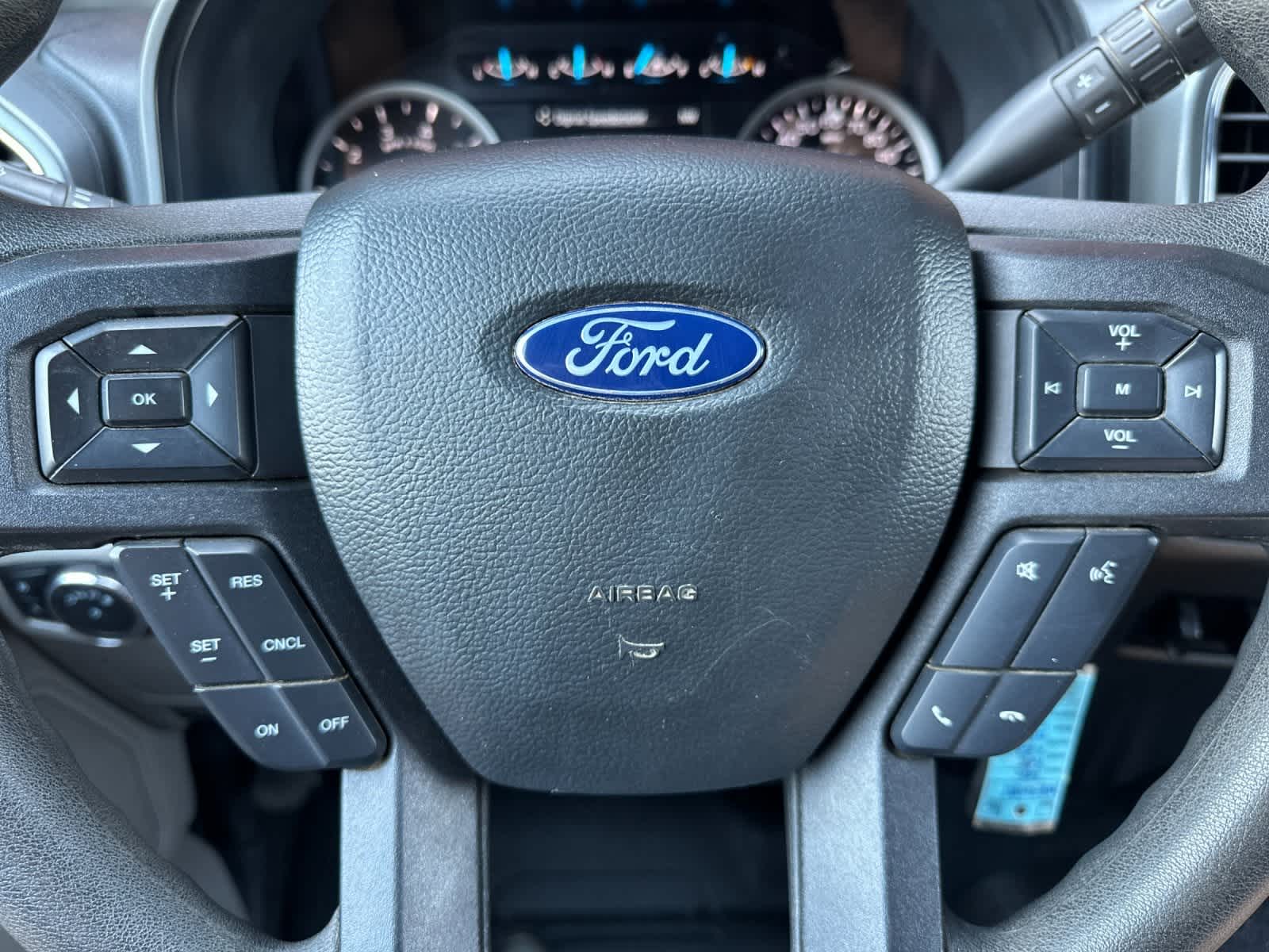 Thumbnail: 2022 Ford F-350 - 21