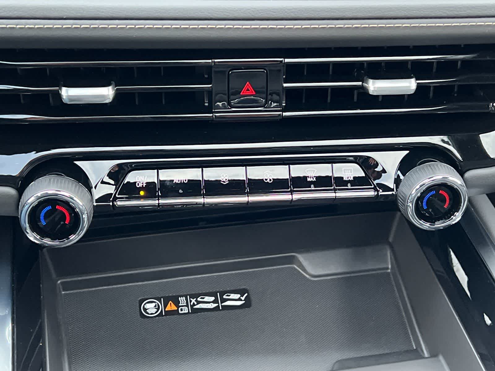 Thumbnail: 2026 Chevrolet Suburban - 20