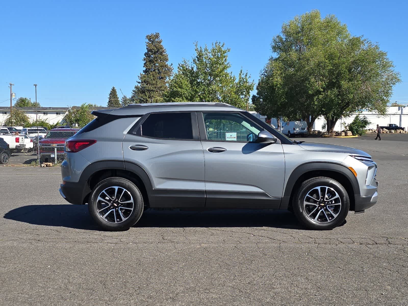 Thumbnail: 2026 Chevrolet TrailBlazer - 8