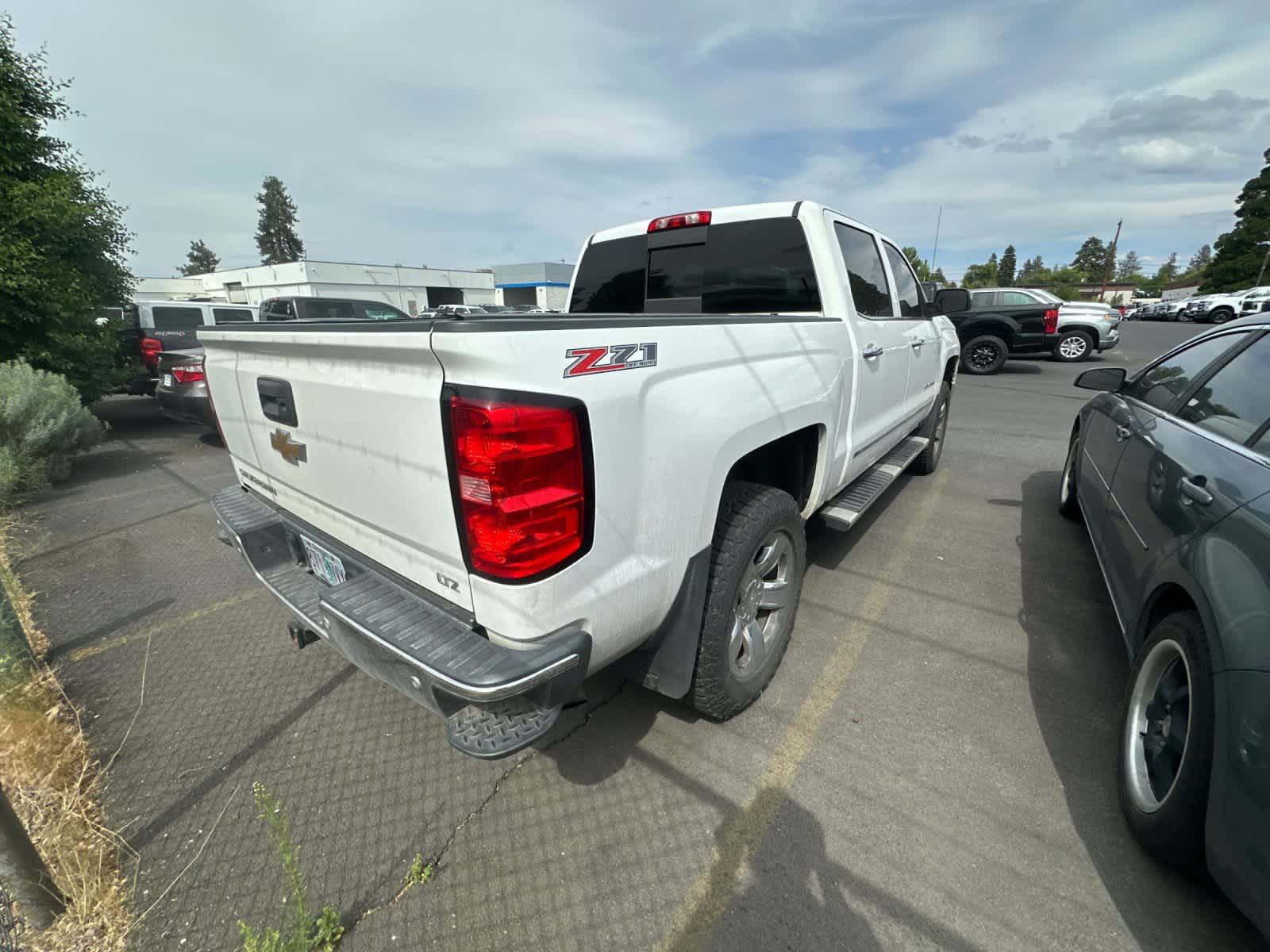 Thumbnail: 2015 Chevrolet Silverado 1500 - 2
