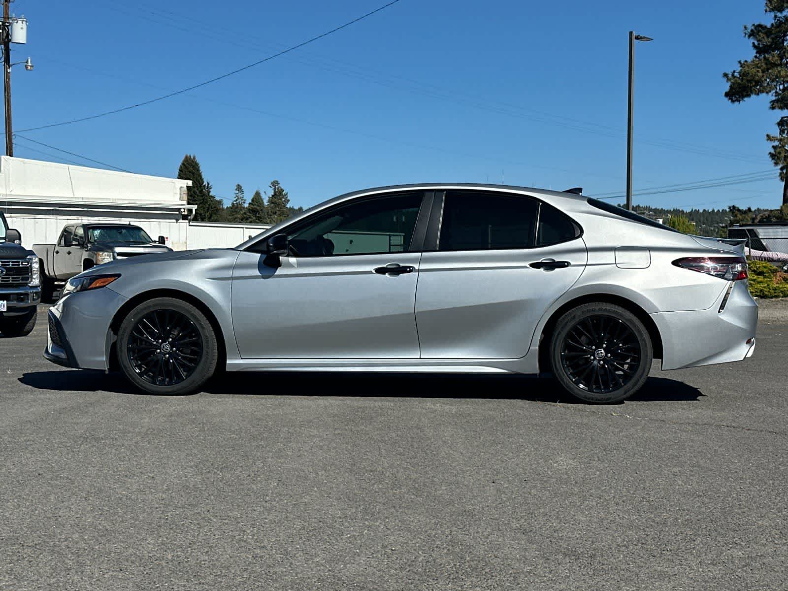 Thumbnail: 2022 Toyota Camry - 5