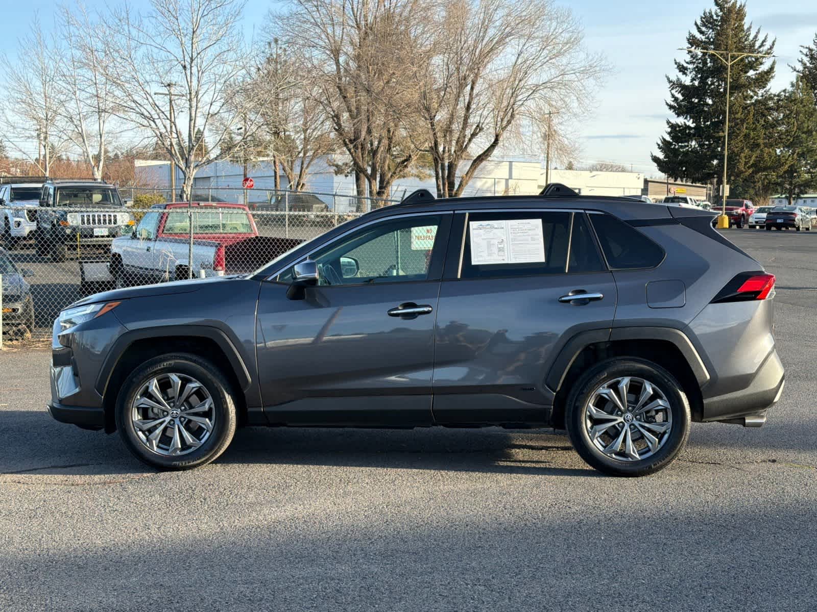 Thumbnail: 2022 Toyota RAV4 - 5