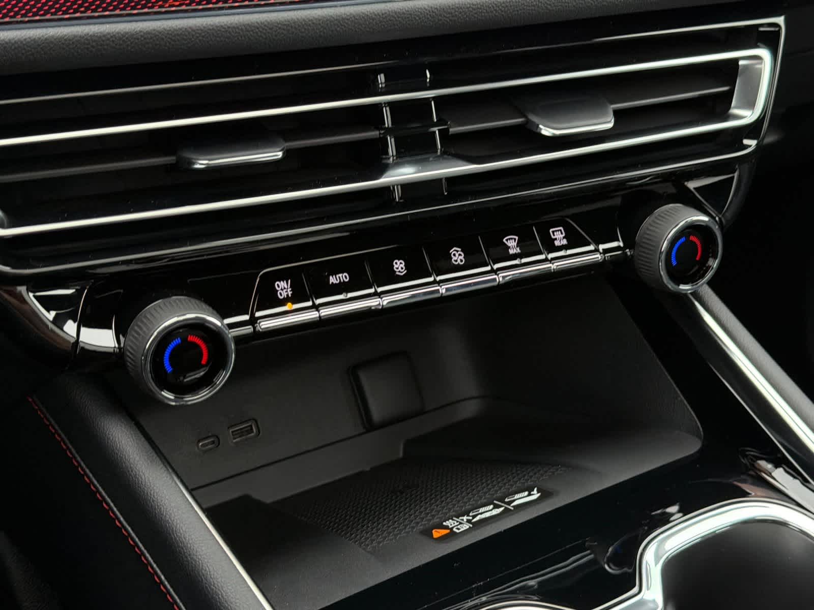 Thumbnail: 2026 Chevrolet Traverse - 21