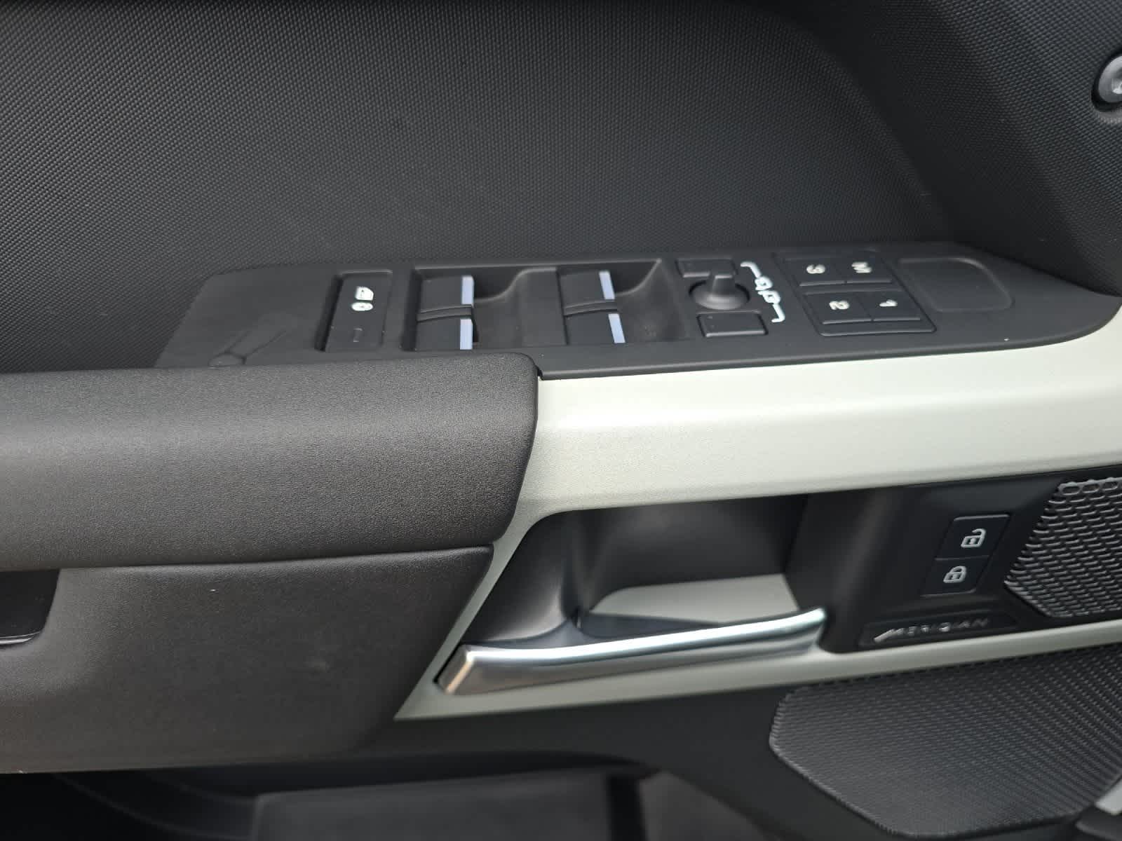 Thumbnail: 2024 Land Rover Defender - 12