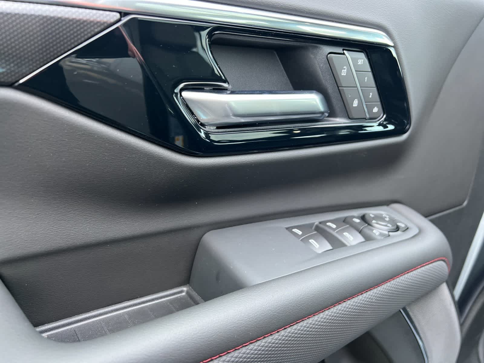 Thumbnail: 2026 Chevrolet Tahoe - 12