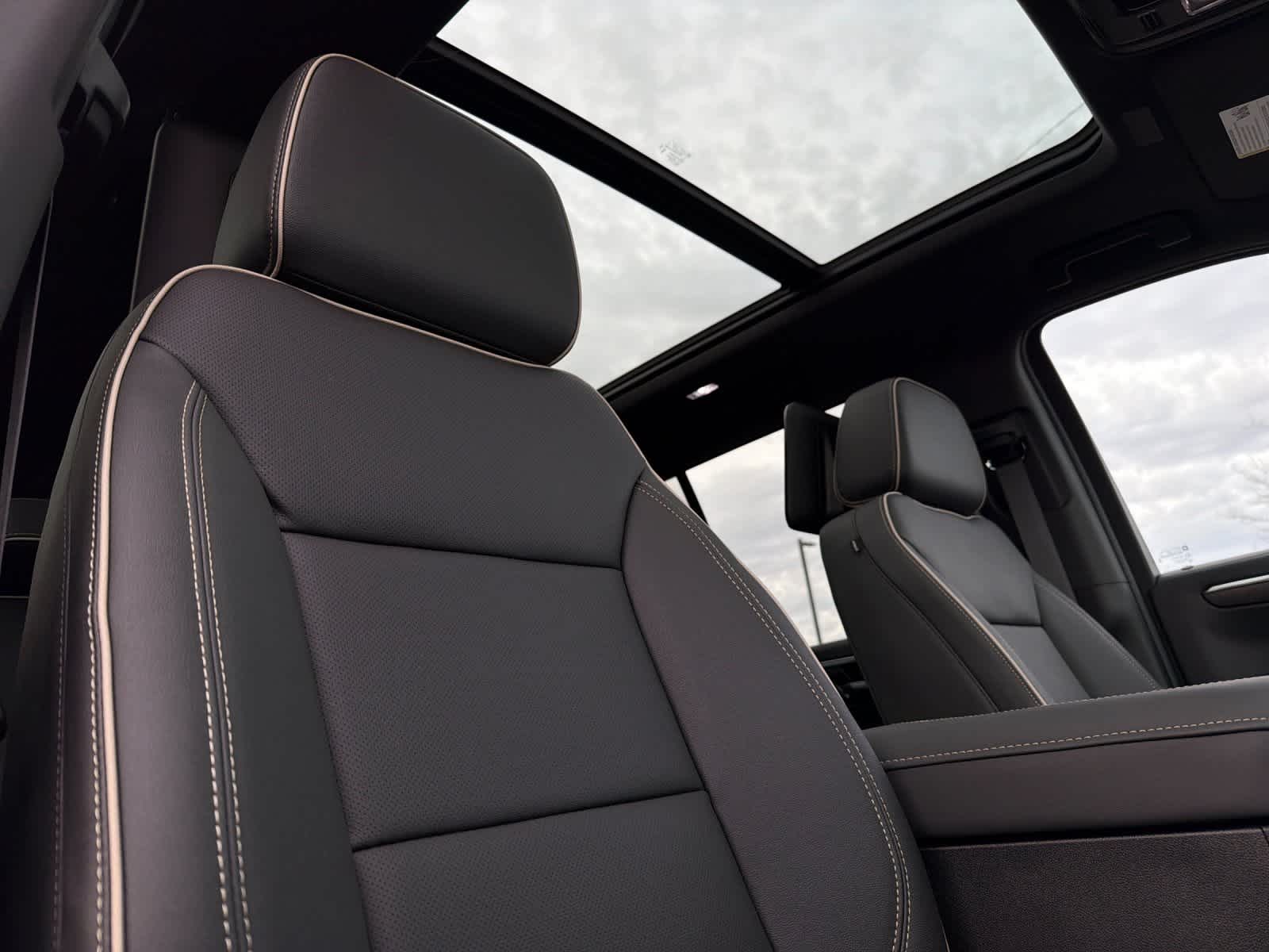 Thumbnail: 2026 Chevrolet Tahoe - 19