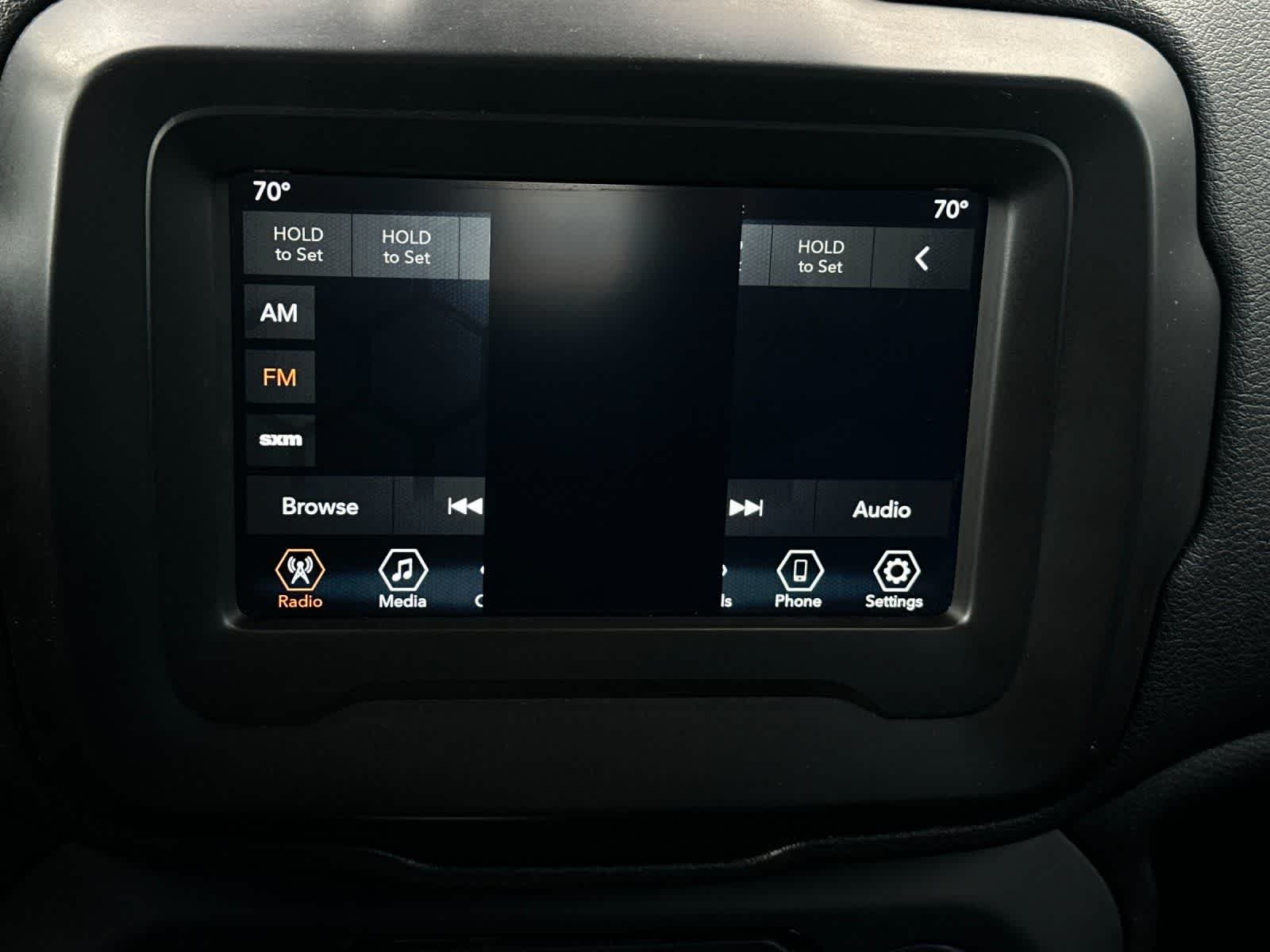 Thumbnail: 2020 Jeep Renegade - 18