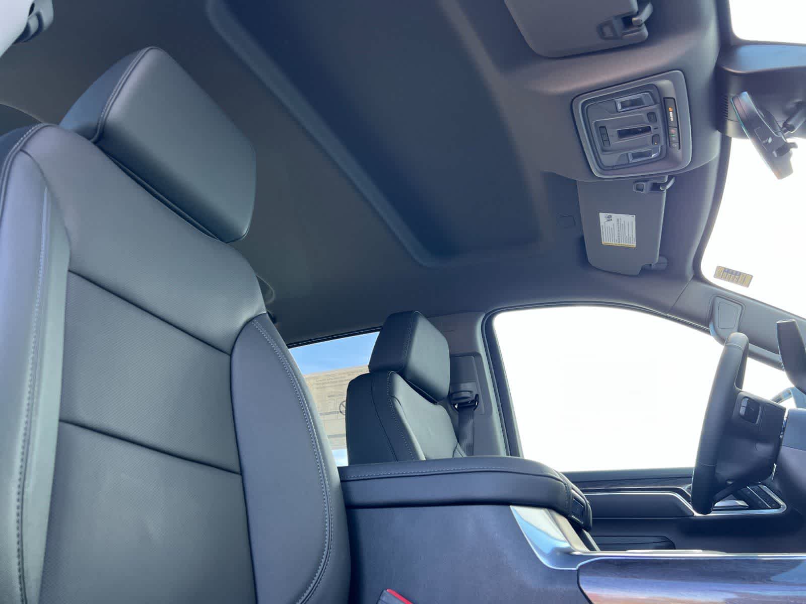 Thumbnail: 2026 Chevrolet Silverado 2500 - 15