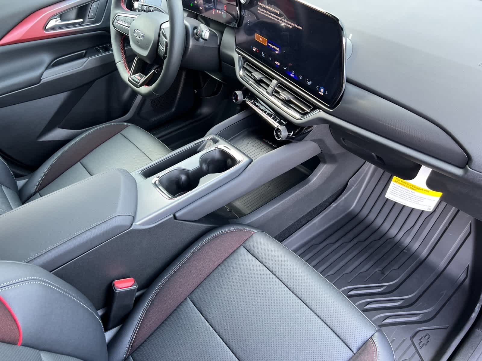 Thumbnail: 2026 Chevrolet Equinox - 16