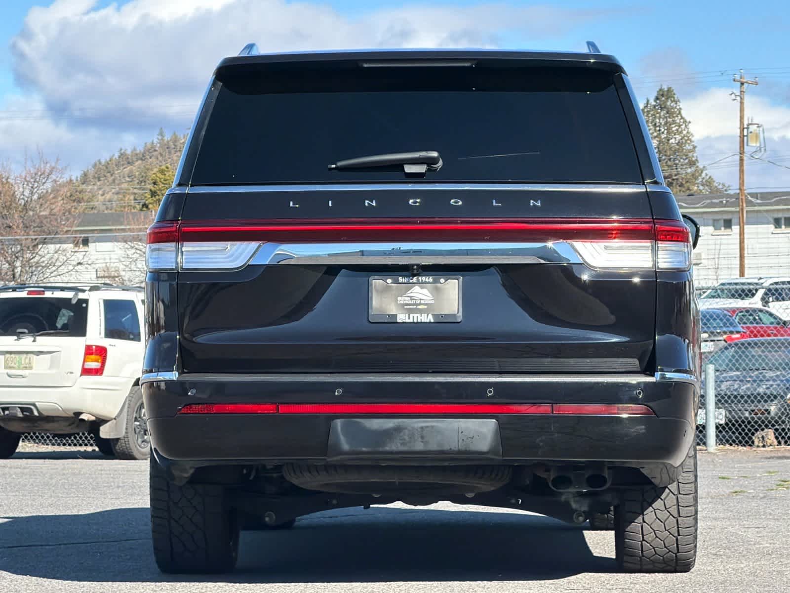 Thumbnail: 2022 Lincoln Navigator - 8