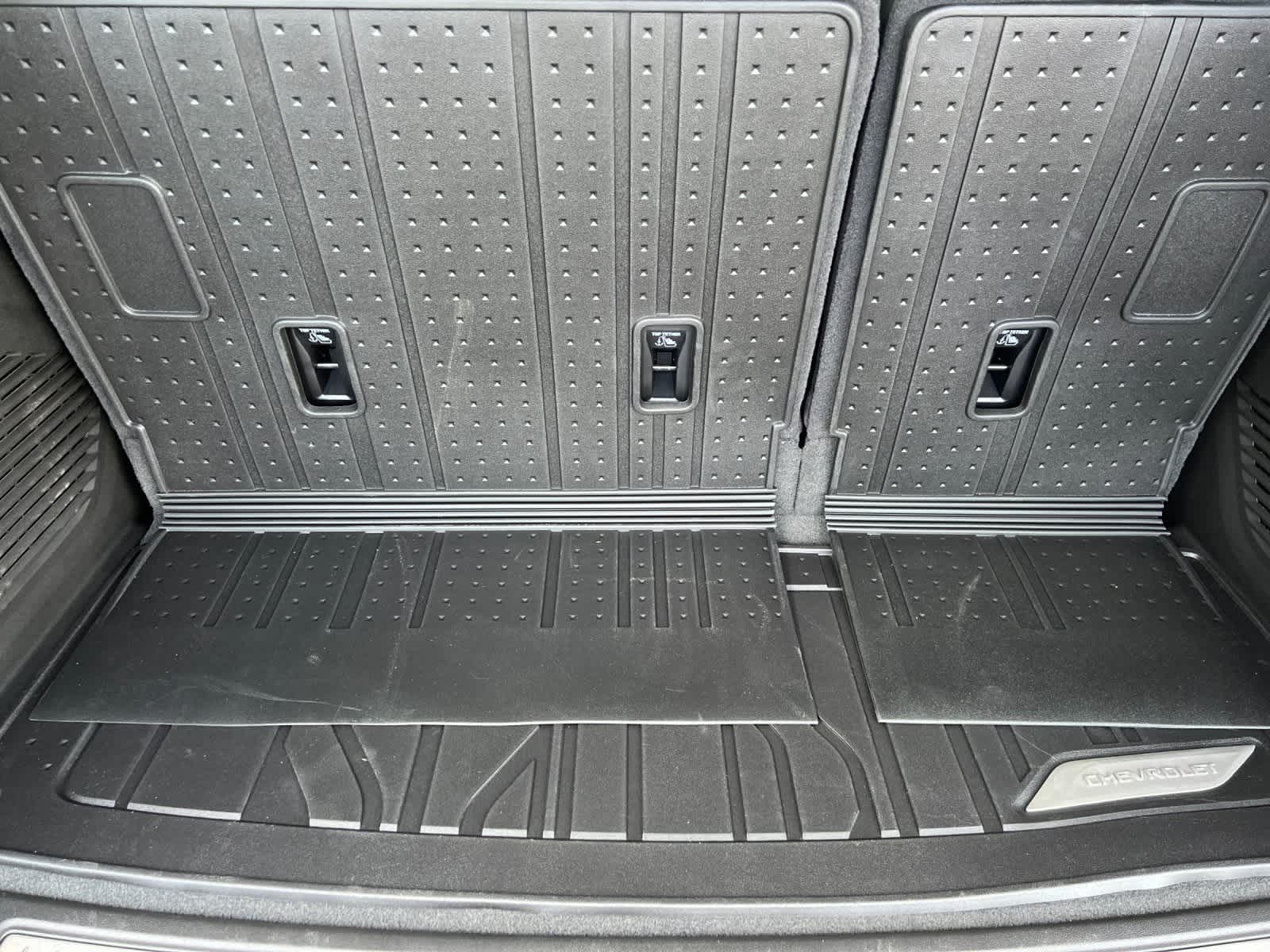 Thumbnail: 2026 Chevrolet Tahoe - 16