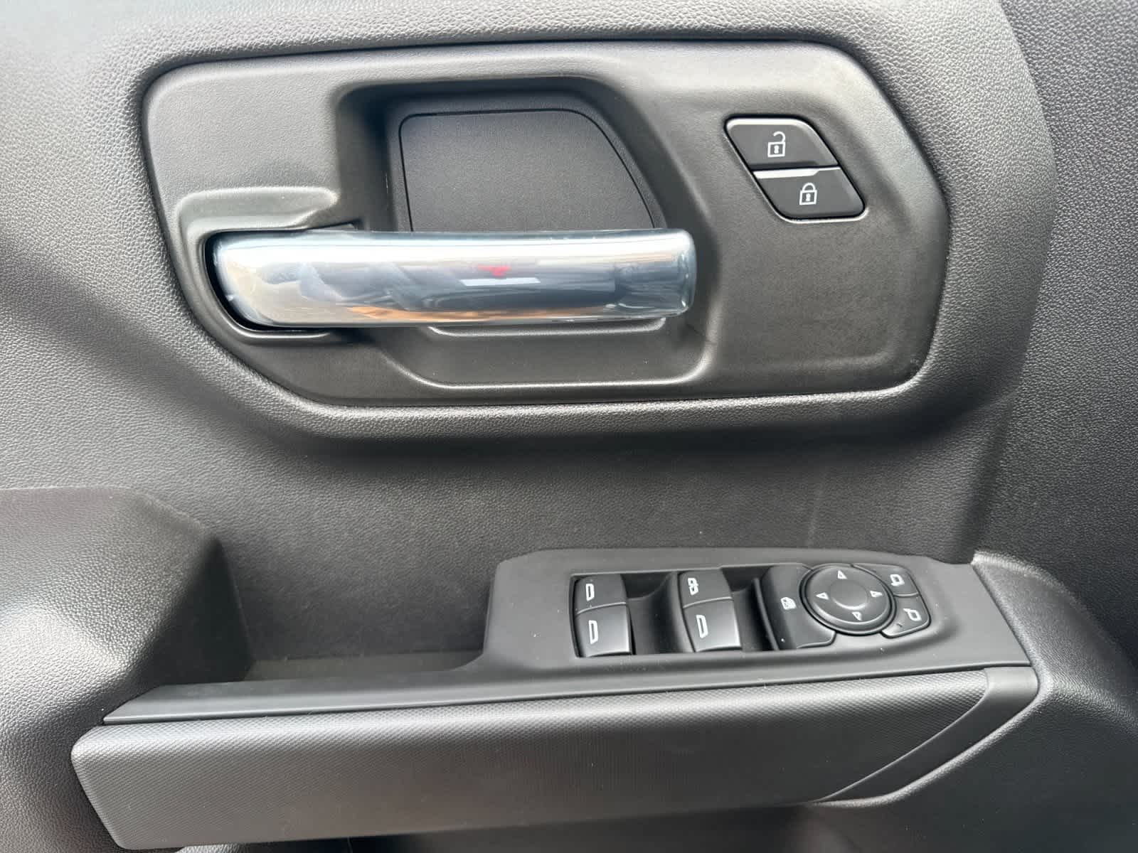 Thumbnail: 2026 Chevrolet Silverado 1500 - 12