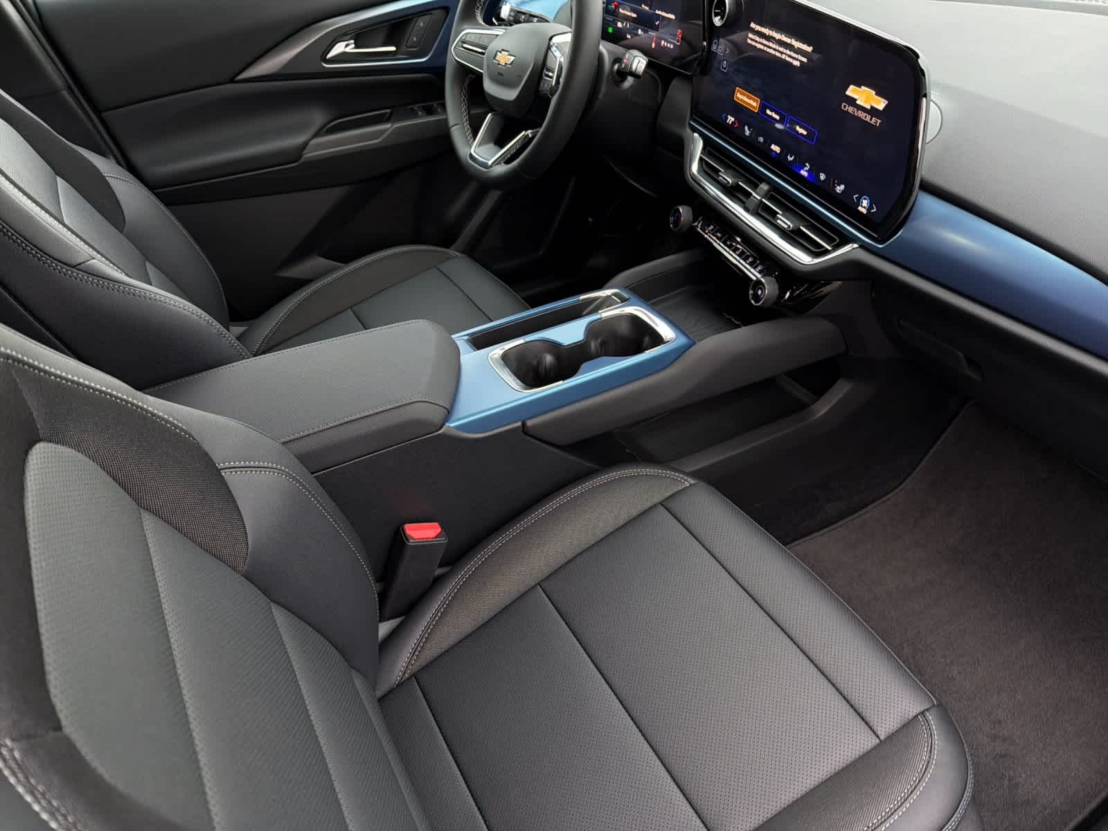 Thumbnail: 2026 Chevrolet Equinox - 16