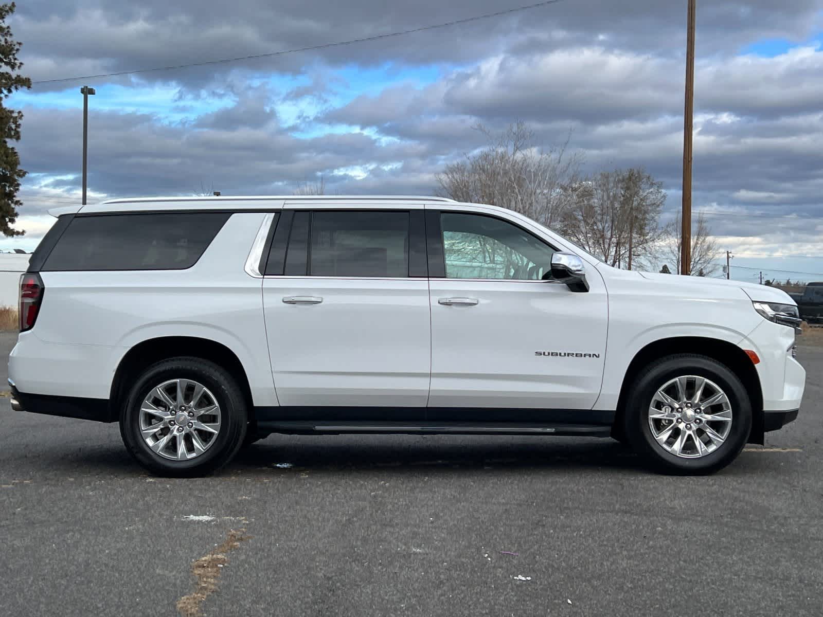 Thumbnail: 2023 Chevrolet Suburban - 8