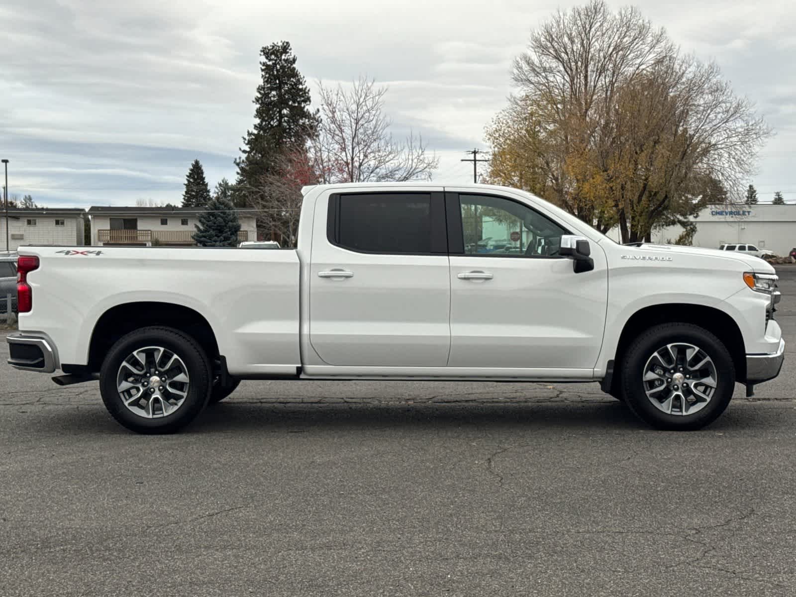 Thumbnail: 2026 Chevrolet Silverado 1500 - 8