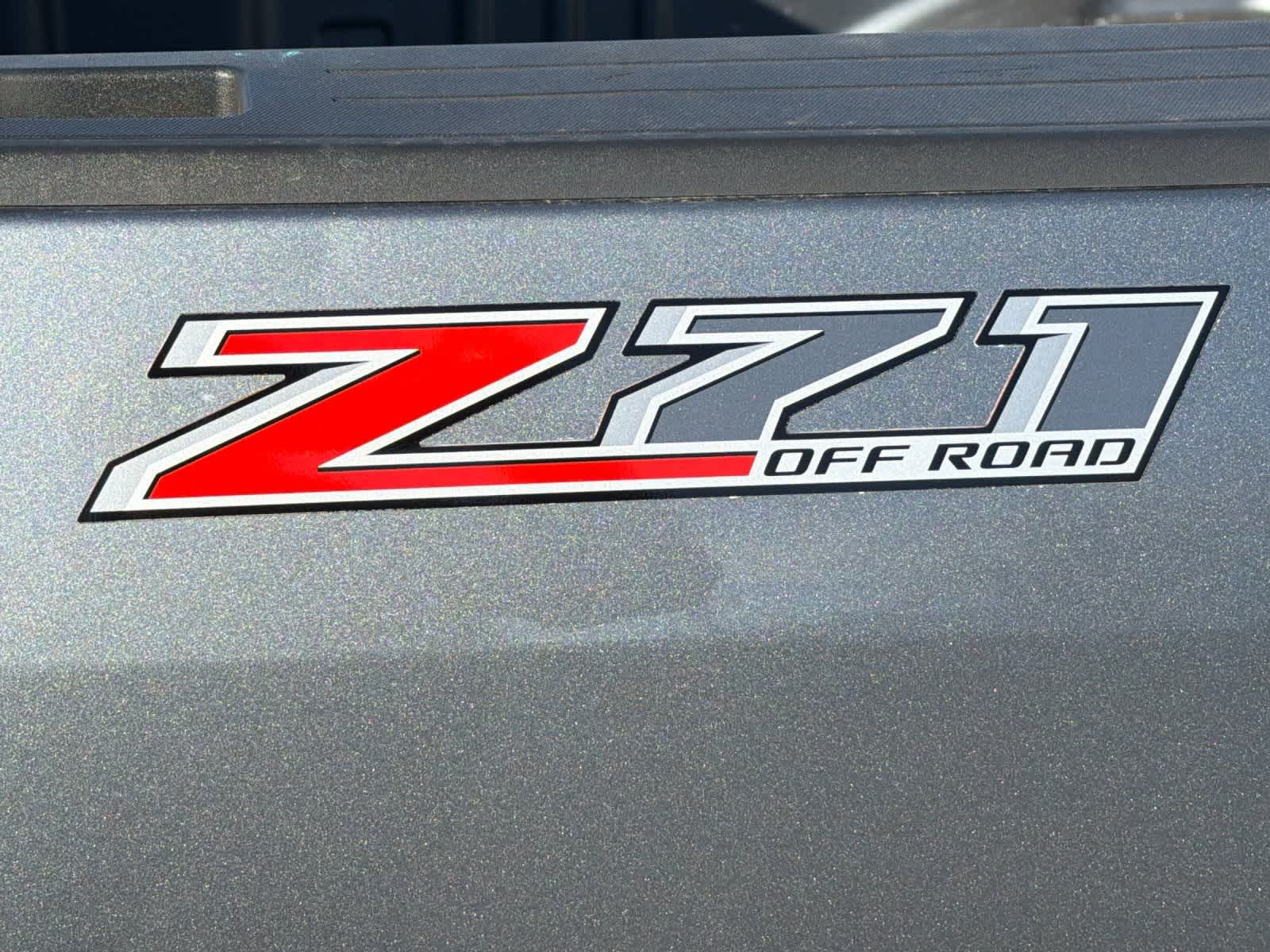 Thumbnail: 2019 Chevrolet Colorado - 25