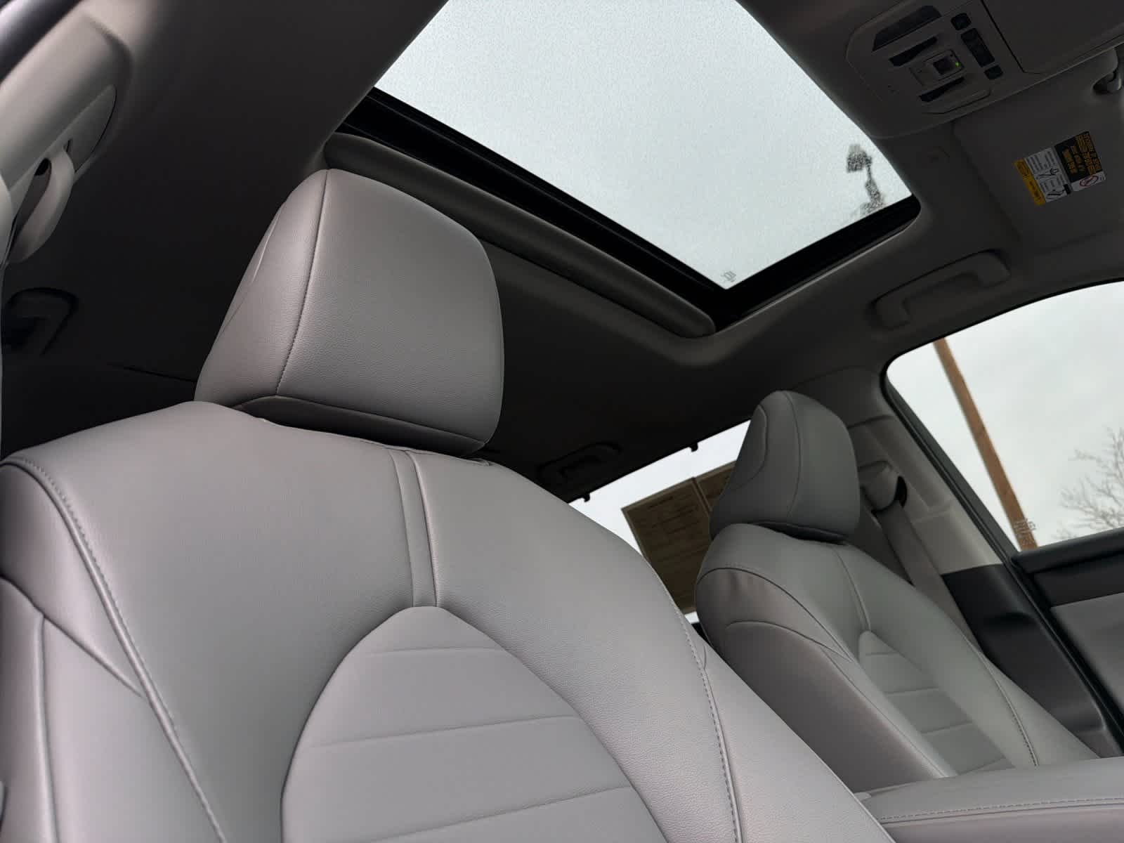 Thumbnail: 2023 Toyota Highlander - 18