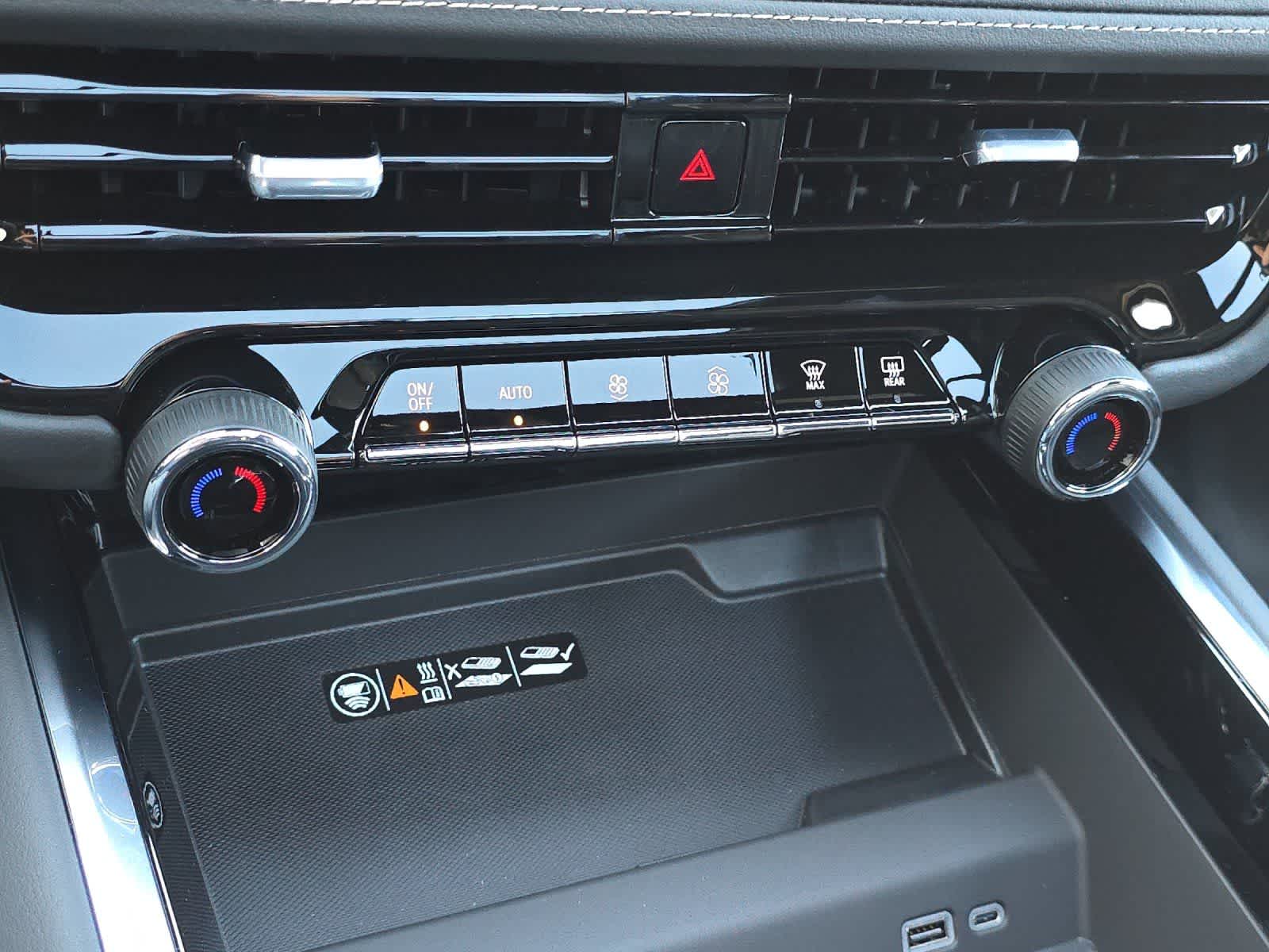 Thumbnail: 2026 Chevrolet Tahoe - 22