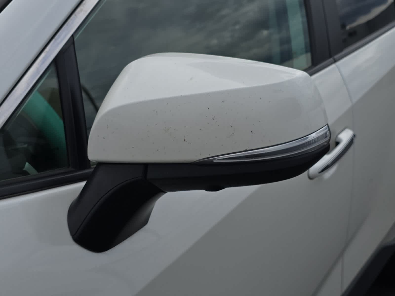 Thumbnail: 2021 Toyota RAV4 - 9