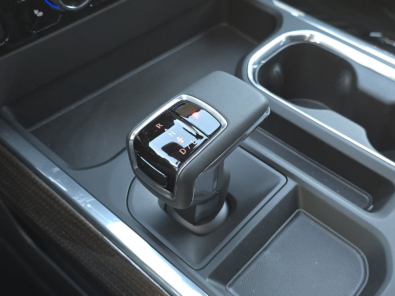 Thumbnail: 2026 Chevrolet Silverado 1500 - 21