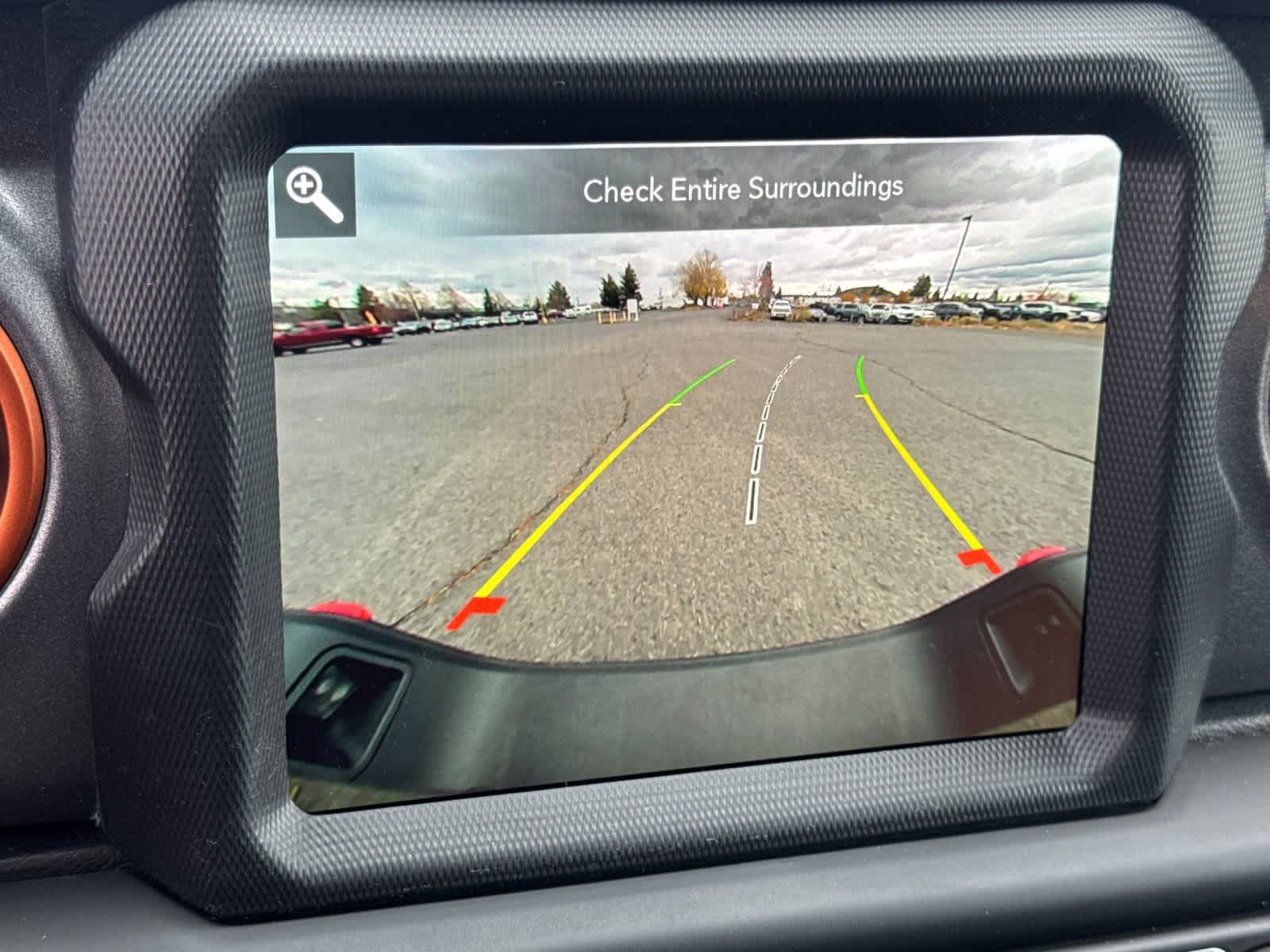 Thumbnail: 2023 Jeep Gladiator - 19