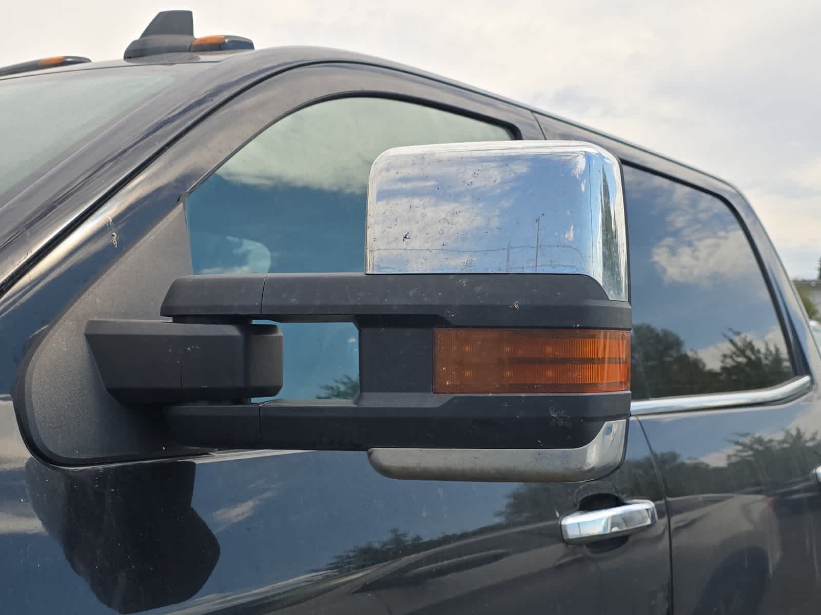 Thumbnail: 2018 Chevrolet Silverado 3500 - 9