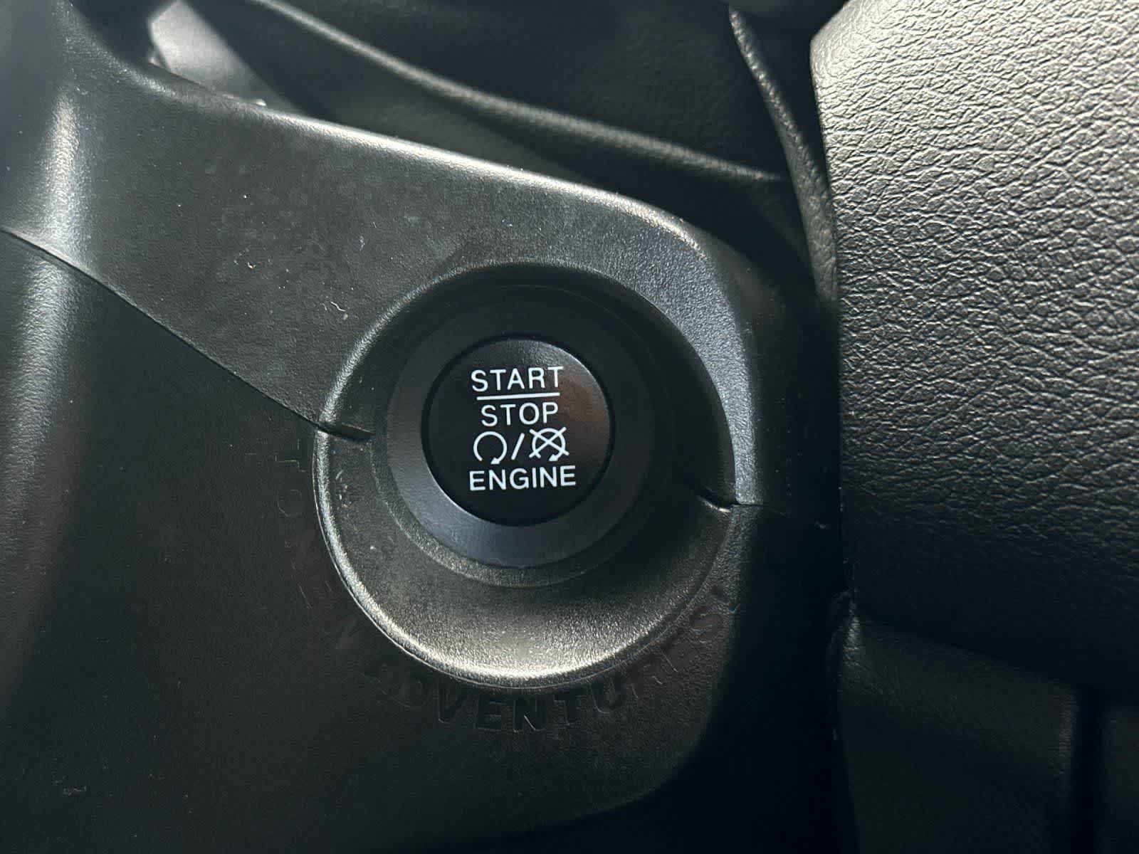 Thumbnail: 2020 Jeep Renegade - 22