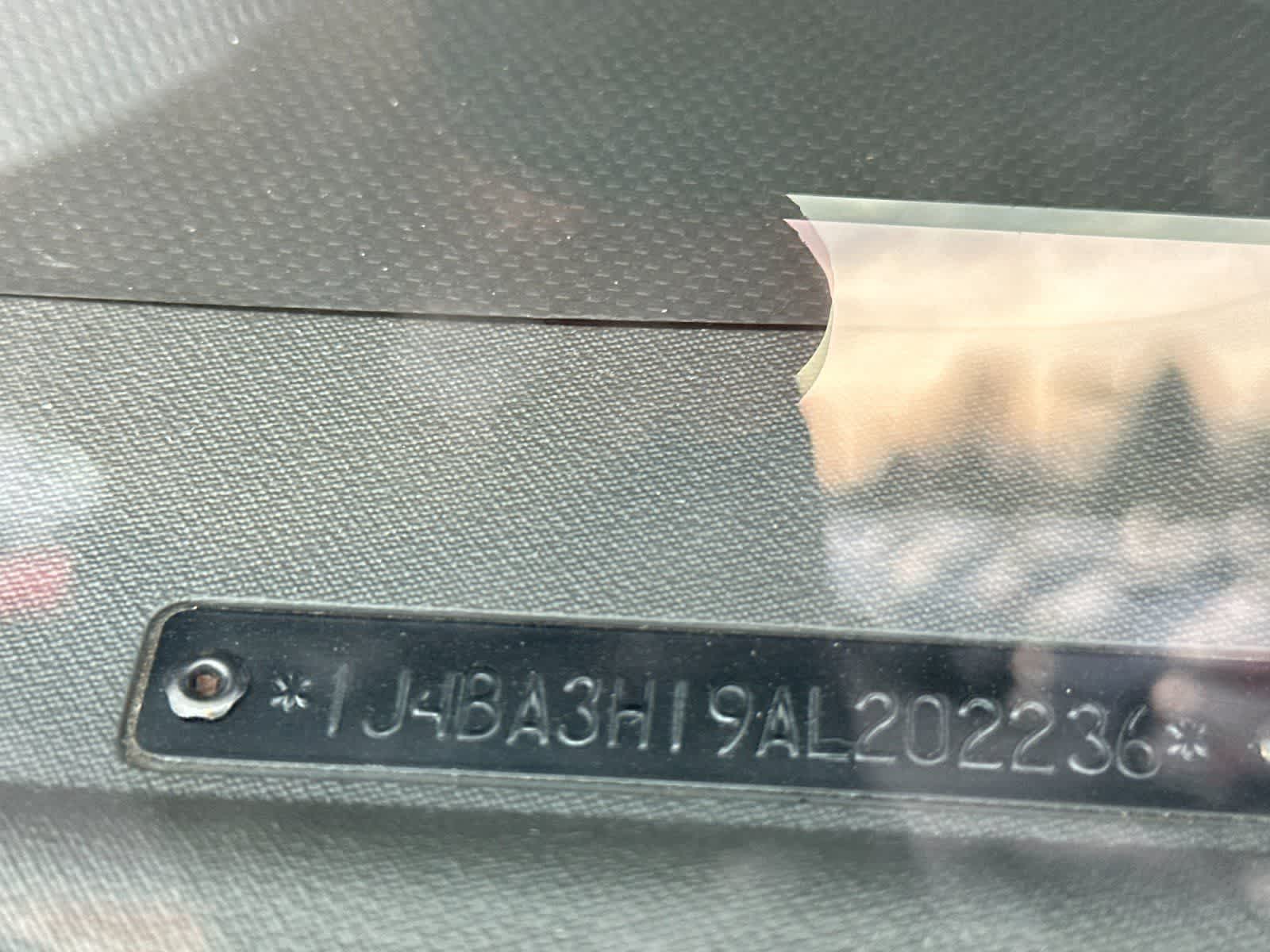 Thumbnail: 2010 Jeep Wrangler - 12