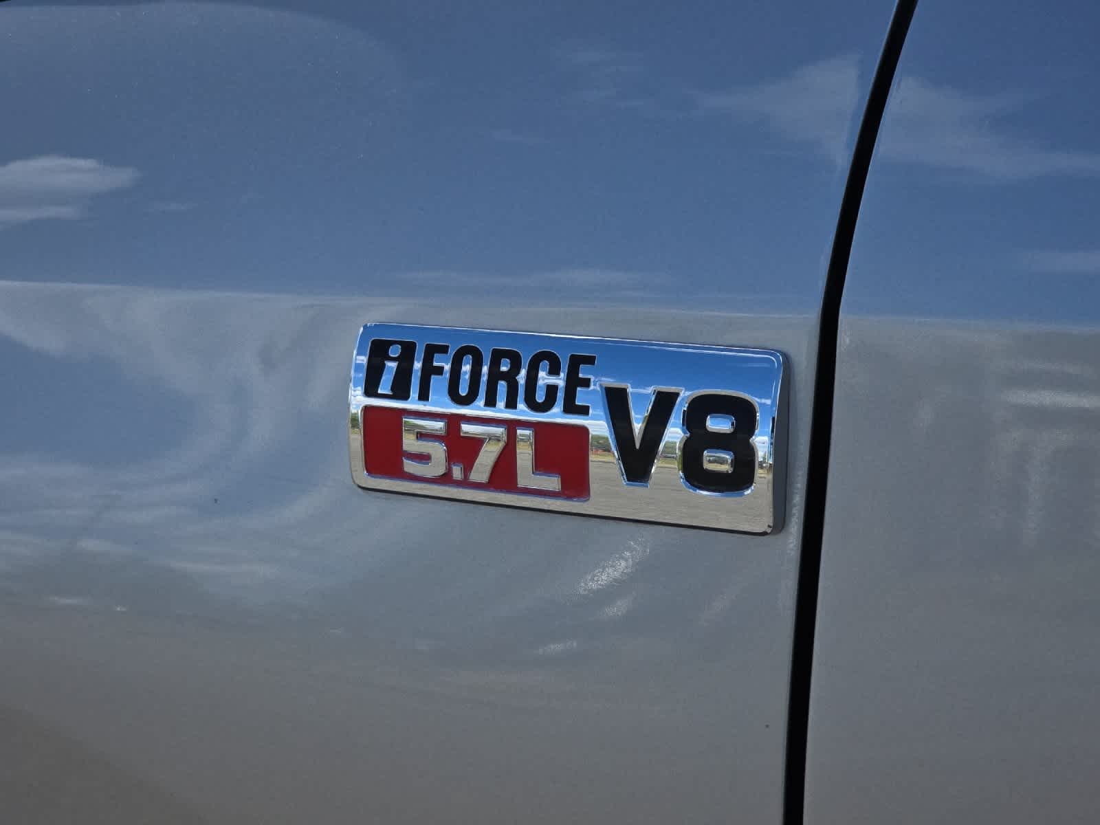 Thumbnail: 2010 Toyota Tundra - 26