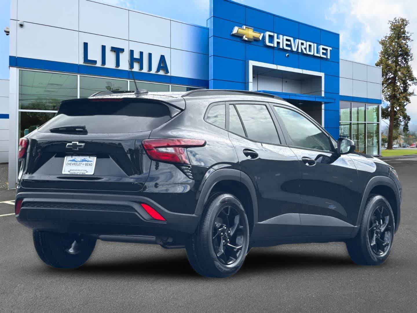 Thumbnail: 2026 Chevrolet Trax - 2