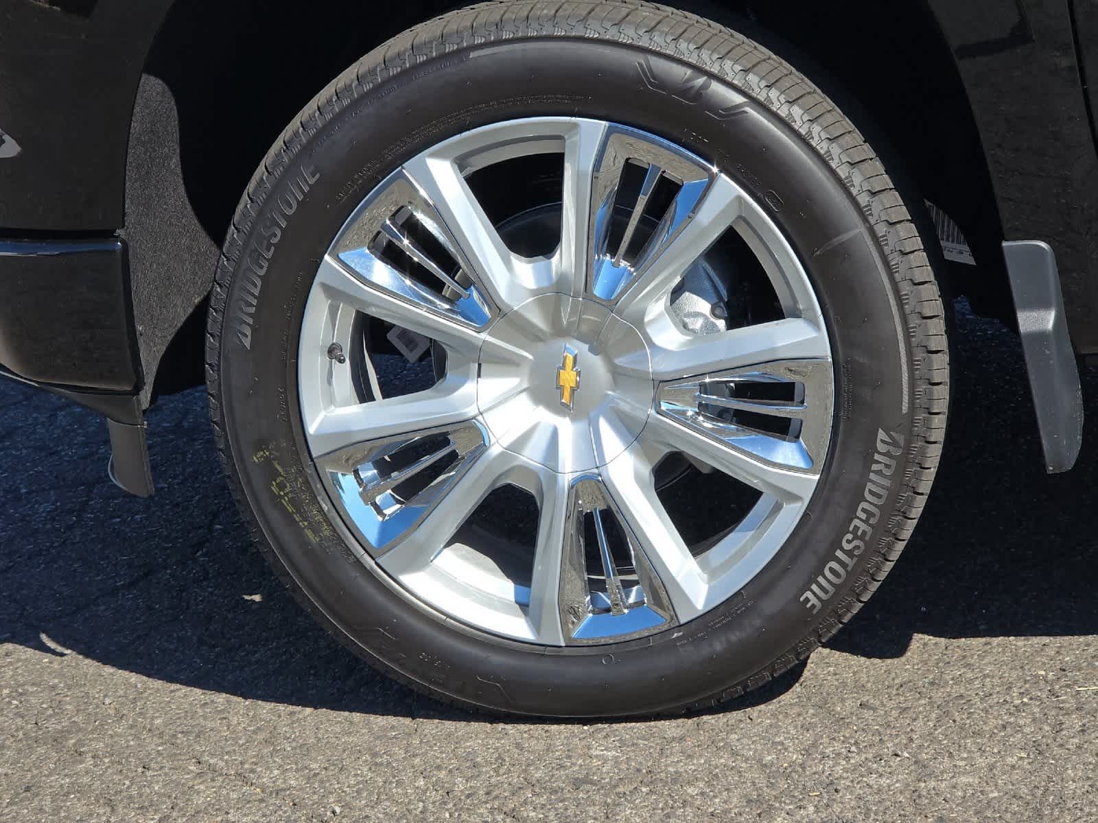 Thumbnail: 2026 Chevrolet Silverado 1500 - 25