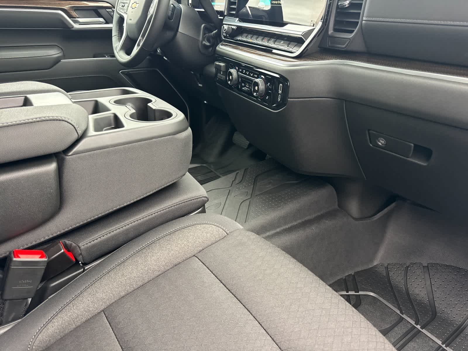 Thumbnail: 2026 Chevrolet Silverado 1500 - 15