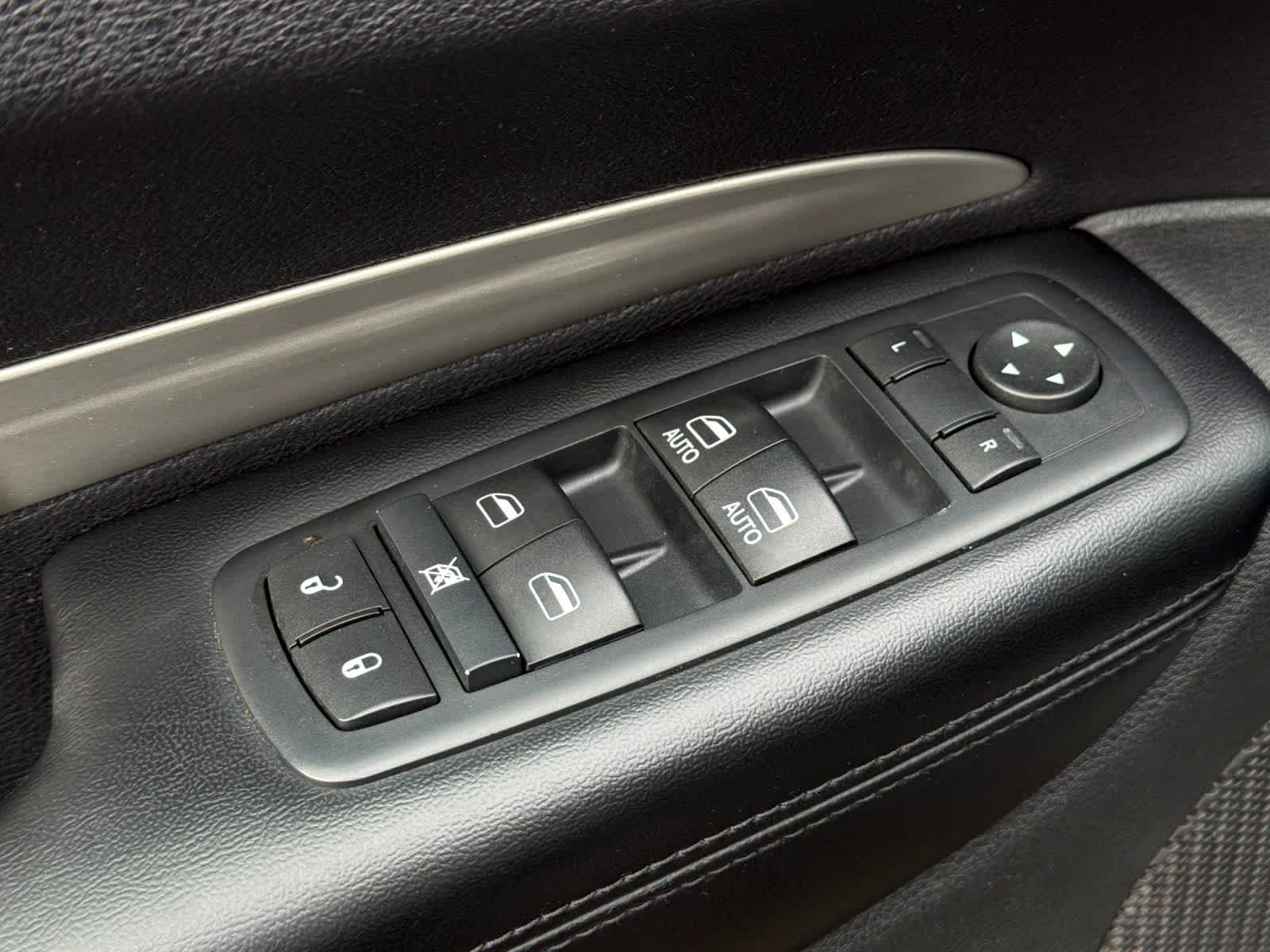 Thumbnail: 2017 Dodge Durango - 13