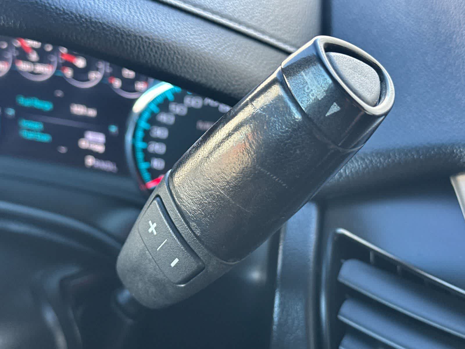 Thumbnail: 2017 GMC Yukon XL - 23